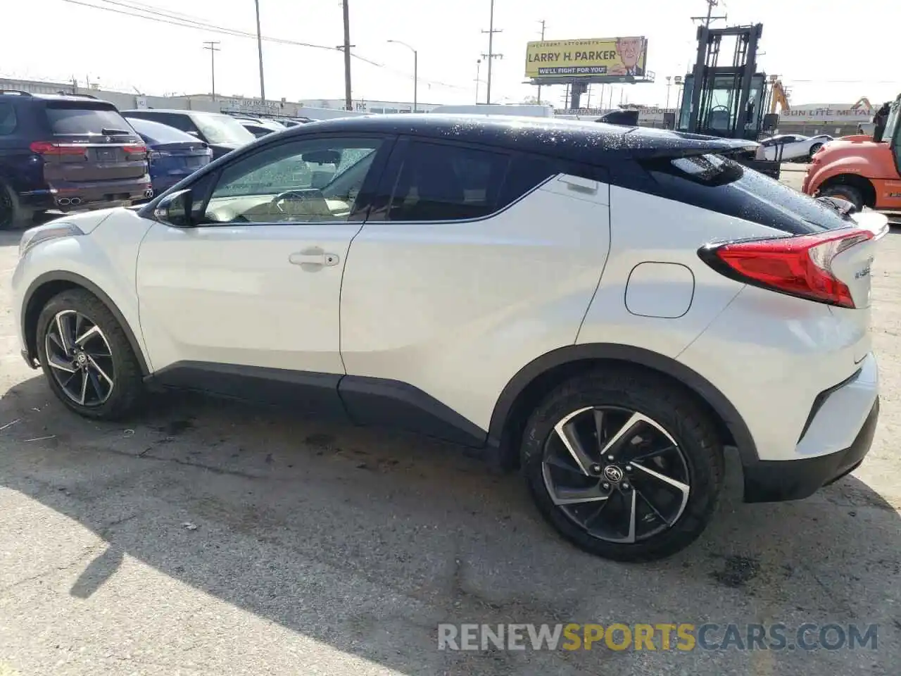 2 Photograph of a damaged car JTNKHMBX5L1081459 TOYOTA C-HR 2020