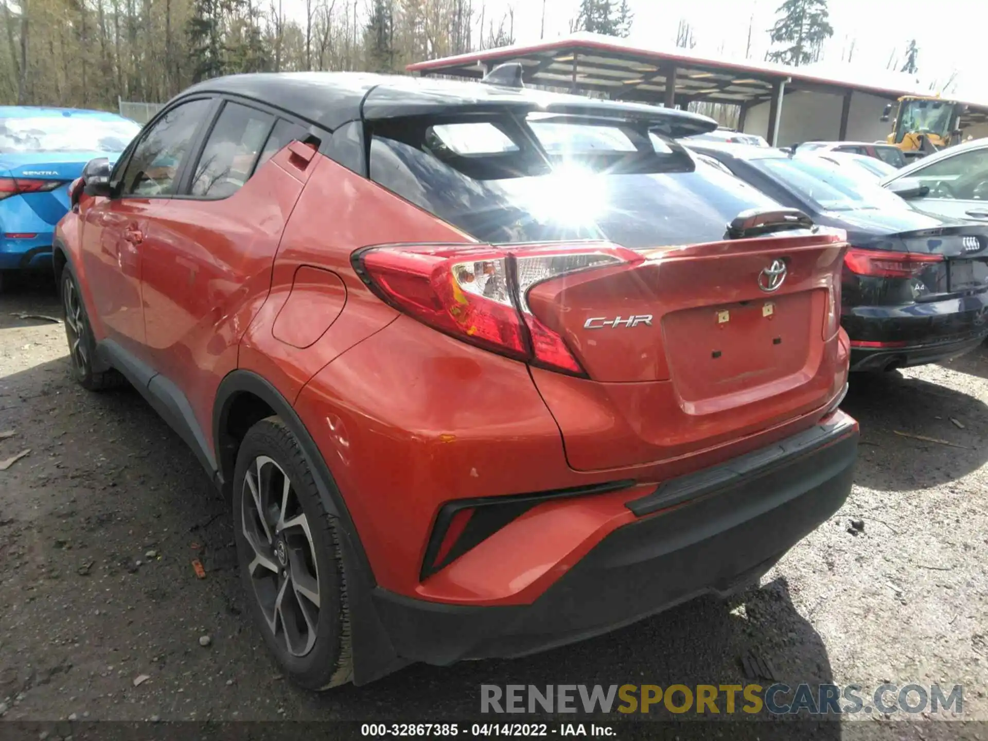 3 Photograph of a damaged car JTNKHMBX5L1081493 TOYOTA C-HR 2020