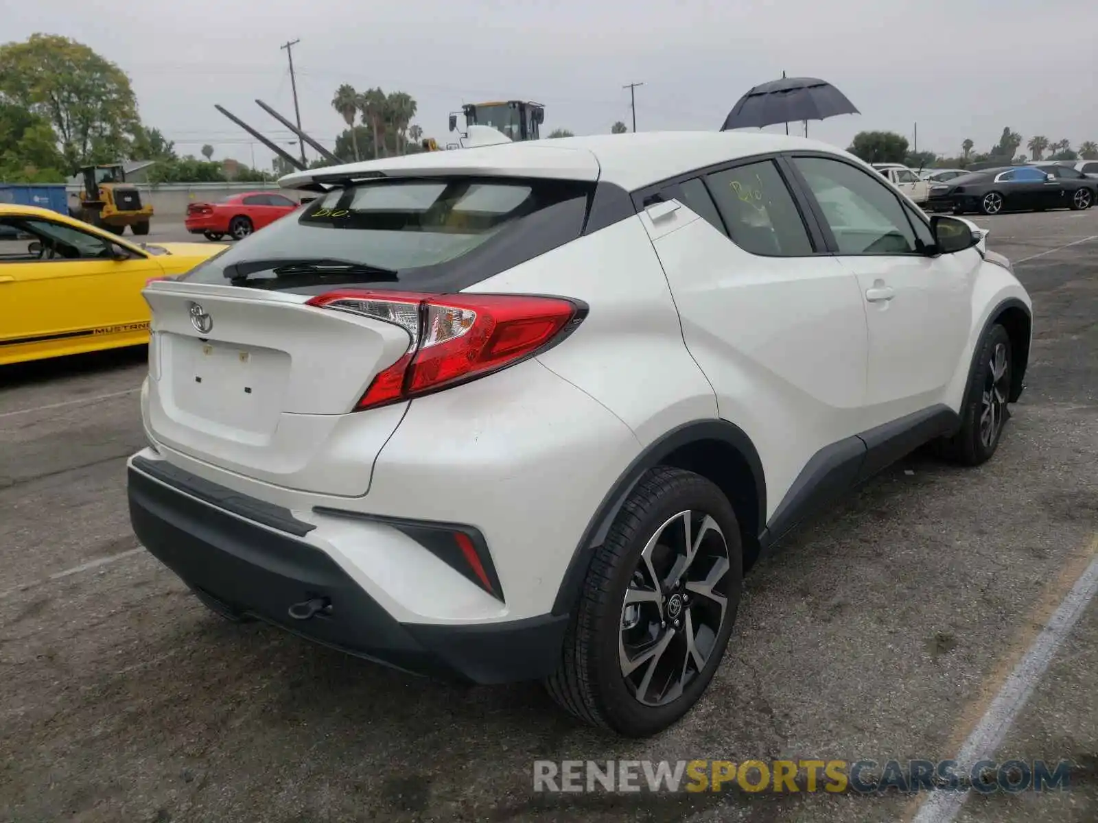 4 Photograph of a damaged car JTNKHMBX5L1082563 TOYOTA C-HR 2020