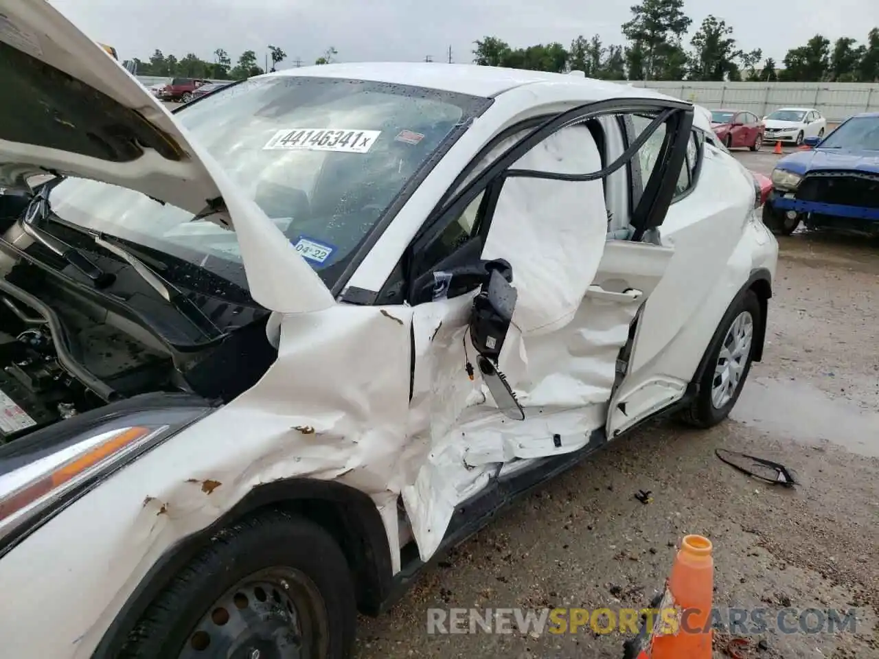 8 Photograph of a damaged car JTNKHMBX5L1083731 TOYOTA C-HR 2020