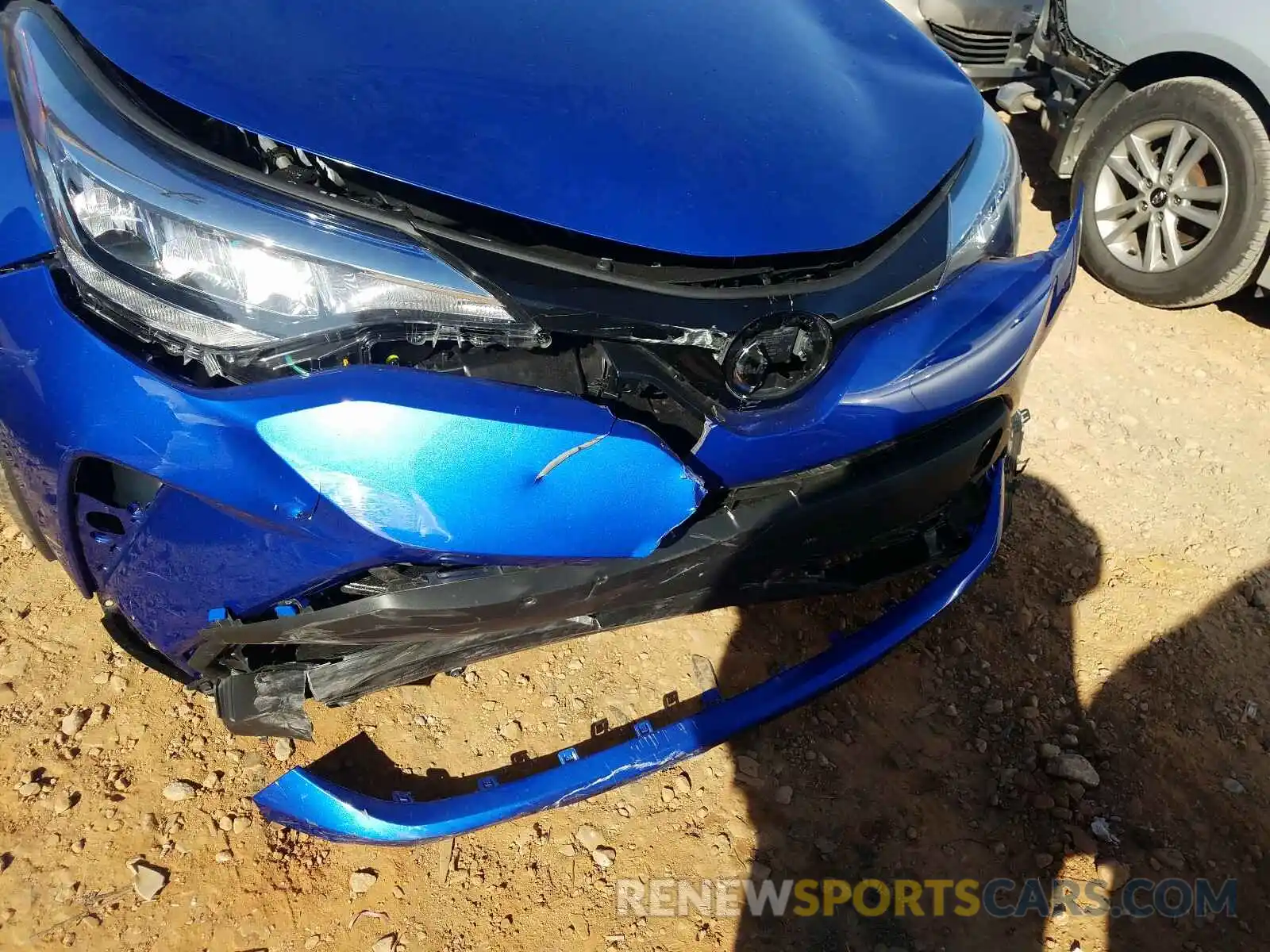 9 Photograph of a damaged car JTNKHMBX5L1088492 TOYOTA C-HR 2020