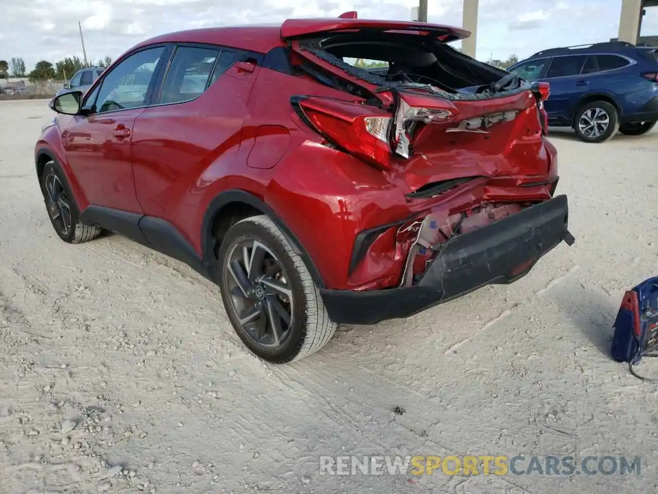 3 Photograph of a damaged car JTNKHMBX5L1091120 TOYOTA C-HR 2020