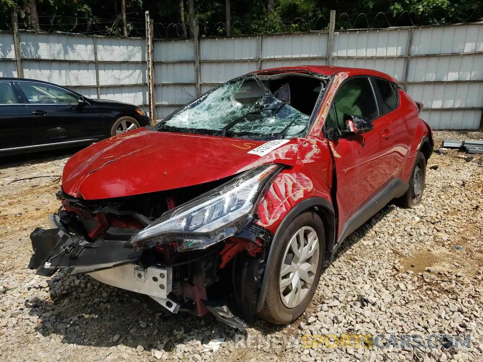 2 Photograph of a damaged car JTNKHMBX5L1093529 TOYOTA C-HR 2020