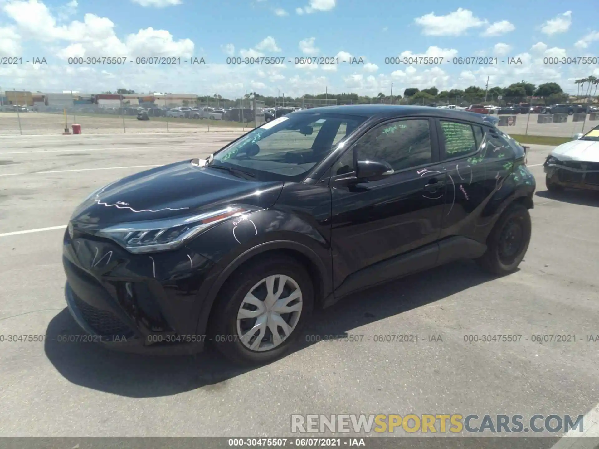 2 Photograph of a damaged car JTNKHMBX5L1094034 TOYOTA C-HR 2020