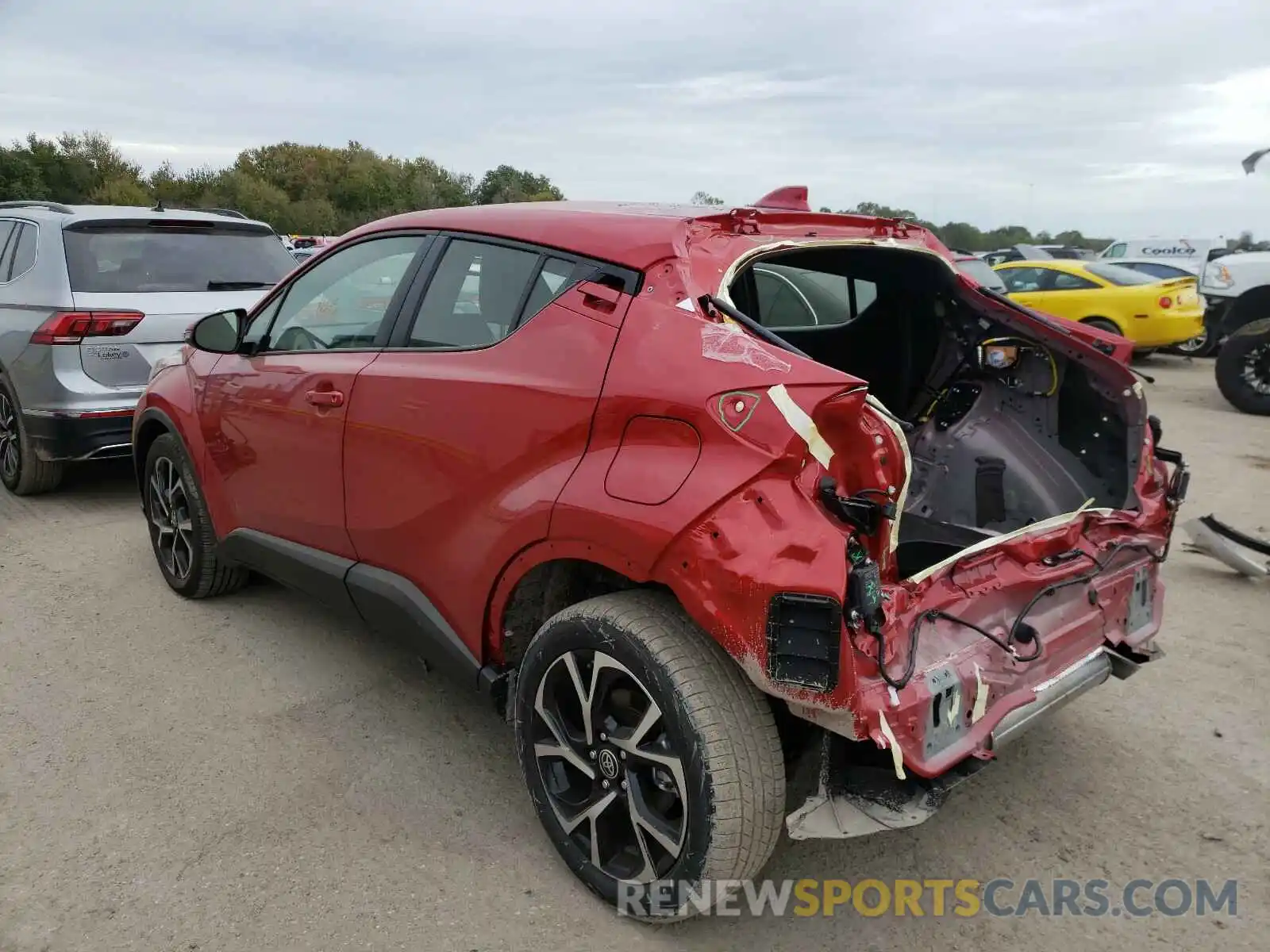 3 Photograph of a damaged car JTNKHMBX5L1094180 TOYOTA C-HR 2020