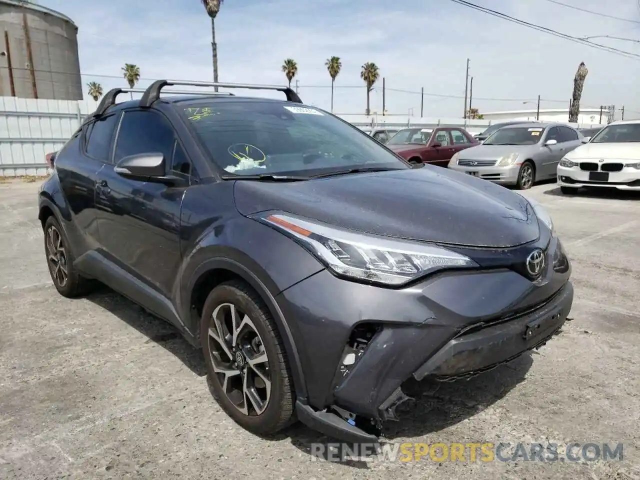 1 Photograph of a damaged car JTNKHMBX6L1066792 TOYOTA C-HR 2020