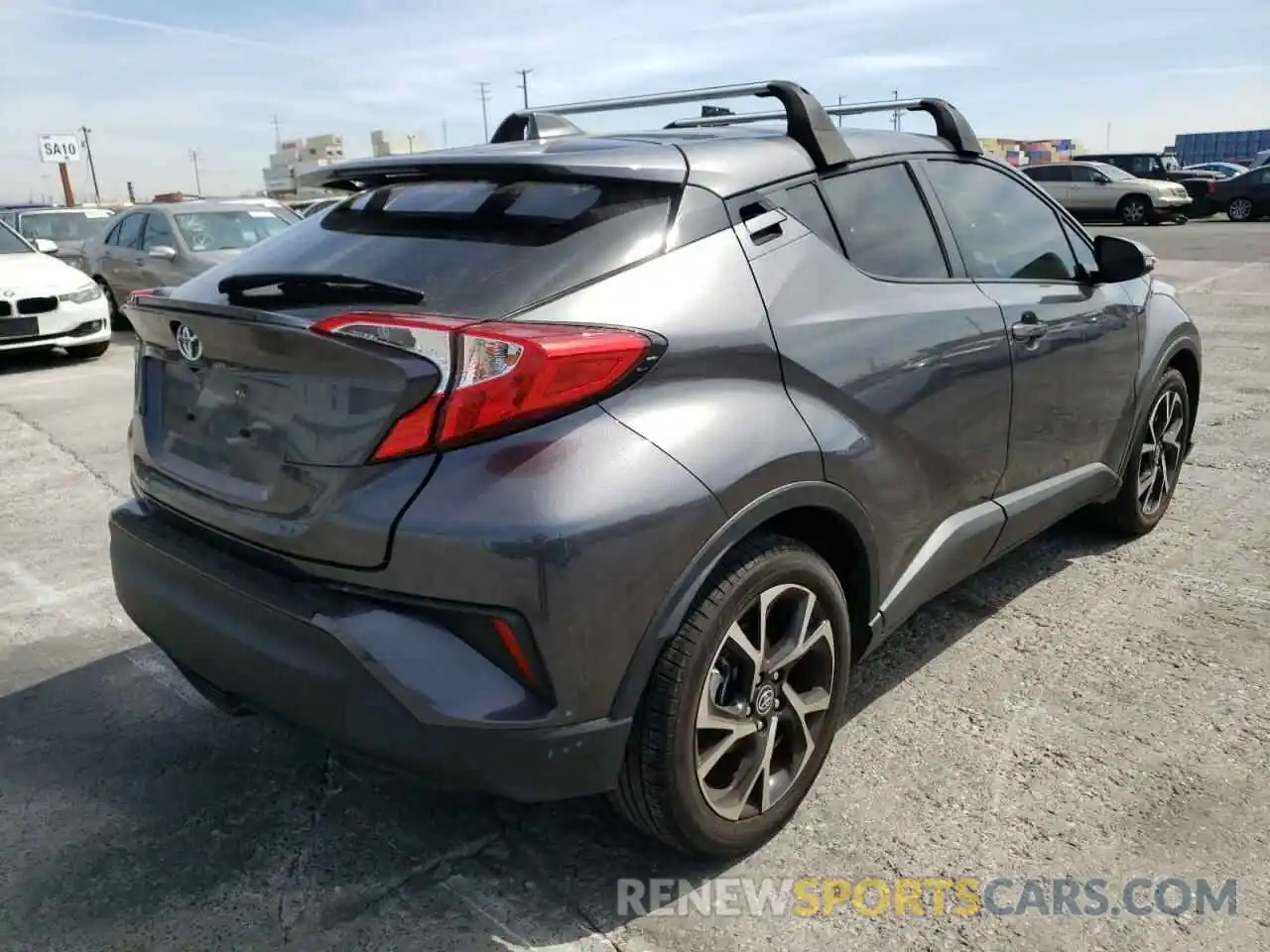 4 Photograph of a damaged car JTNKHMBX6L1066792 TOYOTA C-HR 2020