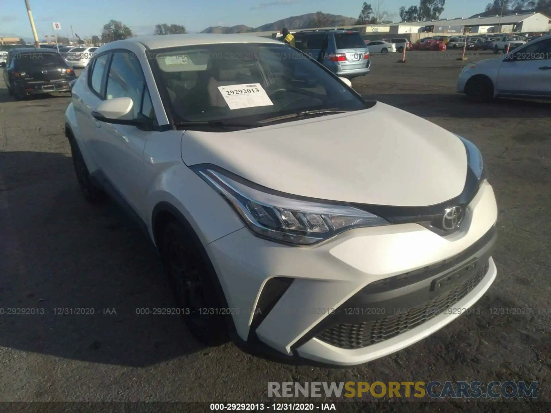 1 Photograph of a damaged car JTNKHMBX6L1069143 TOYOTA C-HR 2020