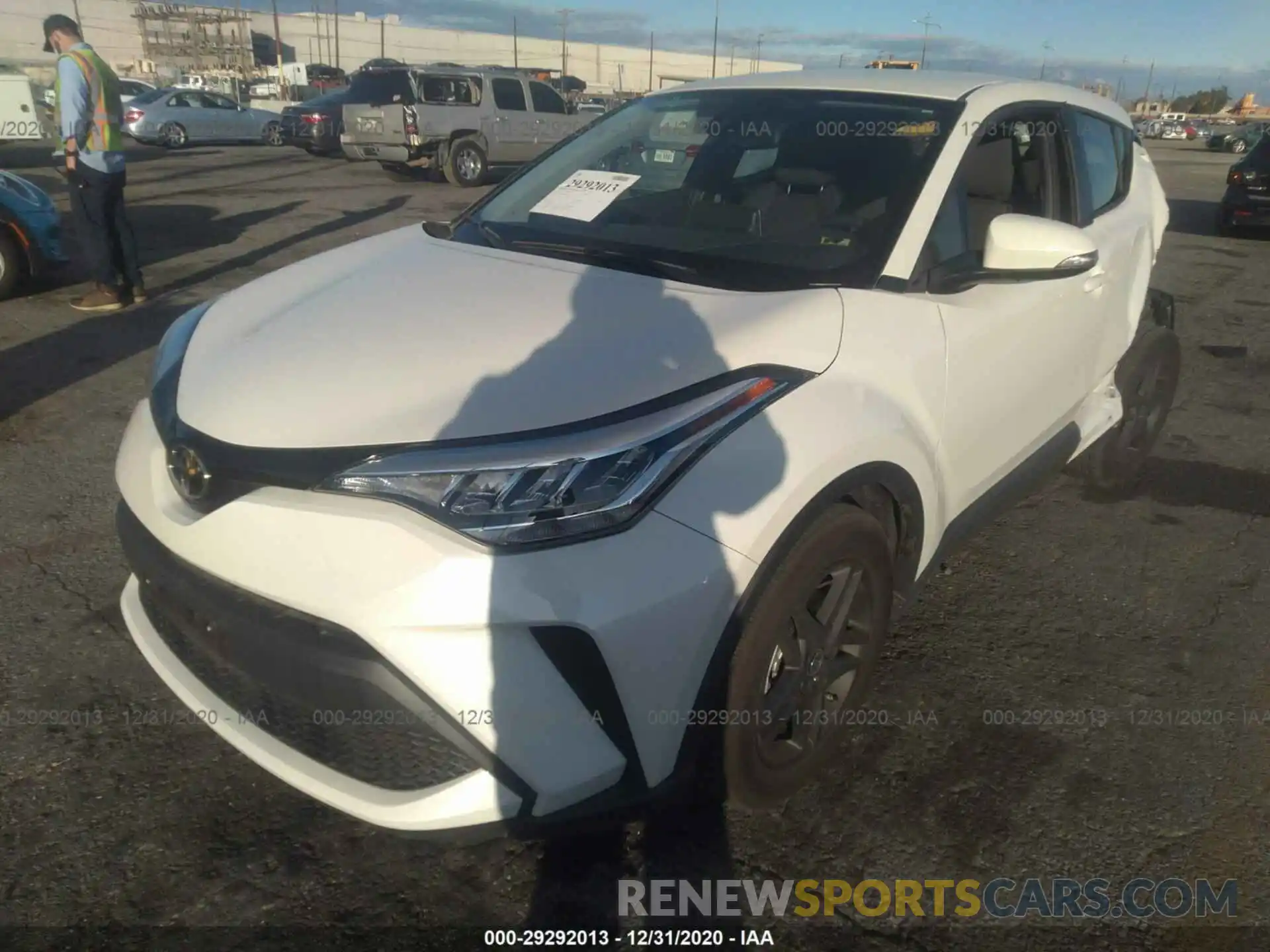 2 Photograph of a damaged car JTNKHMBX6L1069143 TOYOTA C-HR 2020