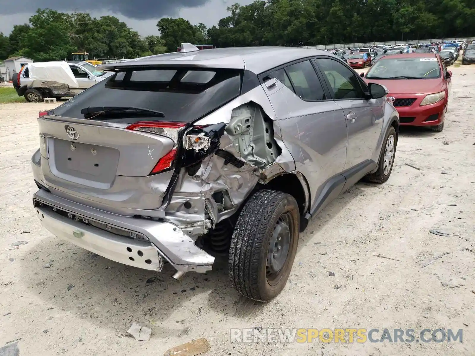 4 Photograph of a damaged car JTNKHMBX6L1070177 TOYOTA C-HR 2020