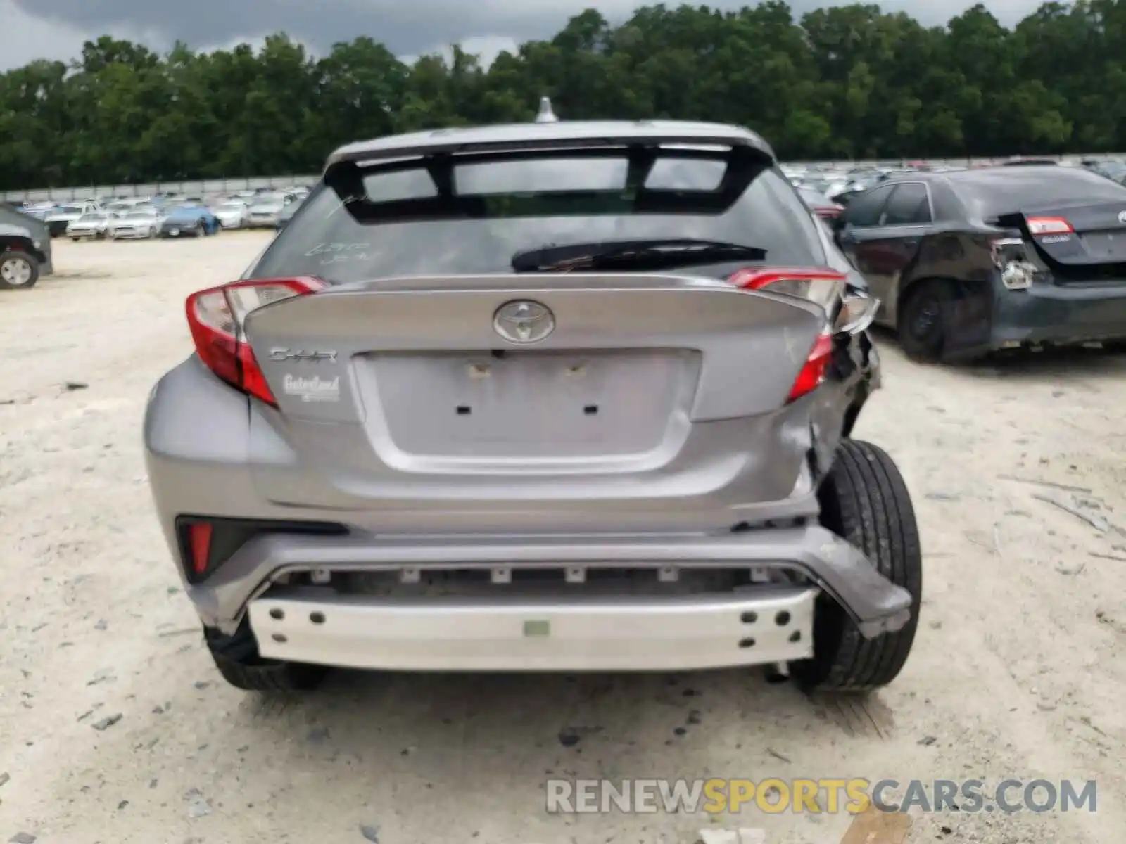 9 Photograph of a damaged car JTNKHMBX6L1070177 TOYOTA C-HR 2020