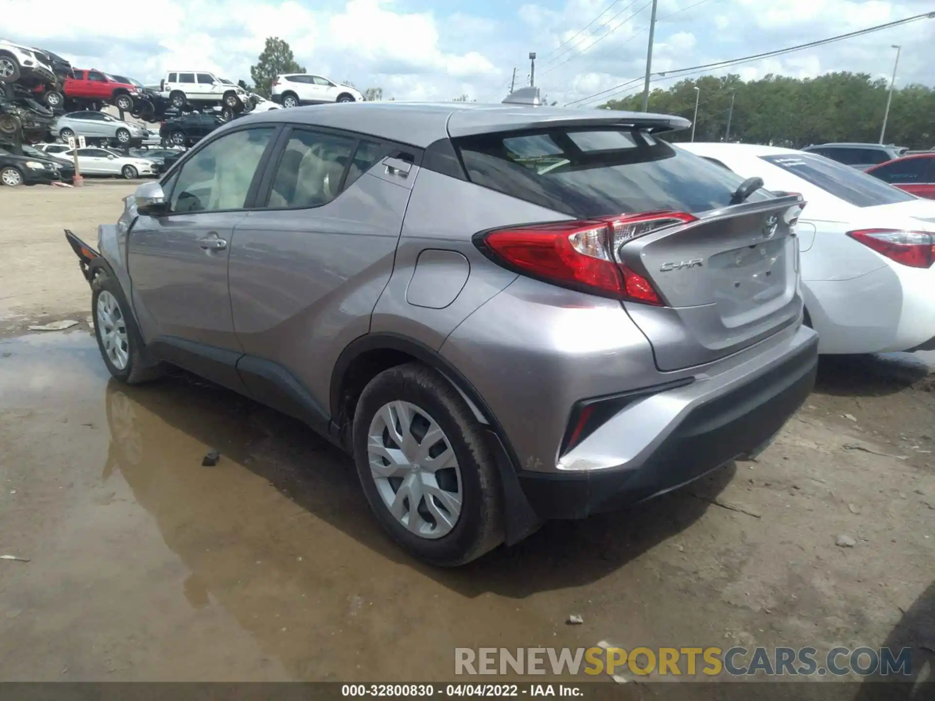 3 Photograph of a damaged car JTNKHMBX6L1073368 TOYOTA C-HR 2020