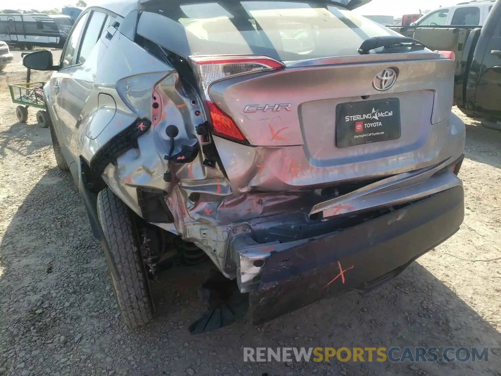 9 Photograph of a damaged car JTNKHMBX6L1075332 TOYOTA C-HR 2020