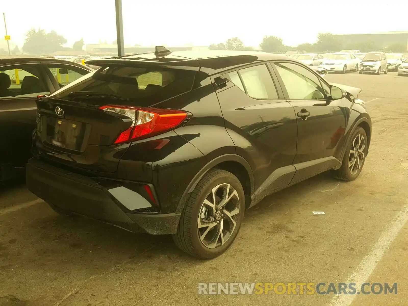 4 Photograph of a damaged car JTNKHMBX6L1076495 TOYOTA C-HR 2020