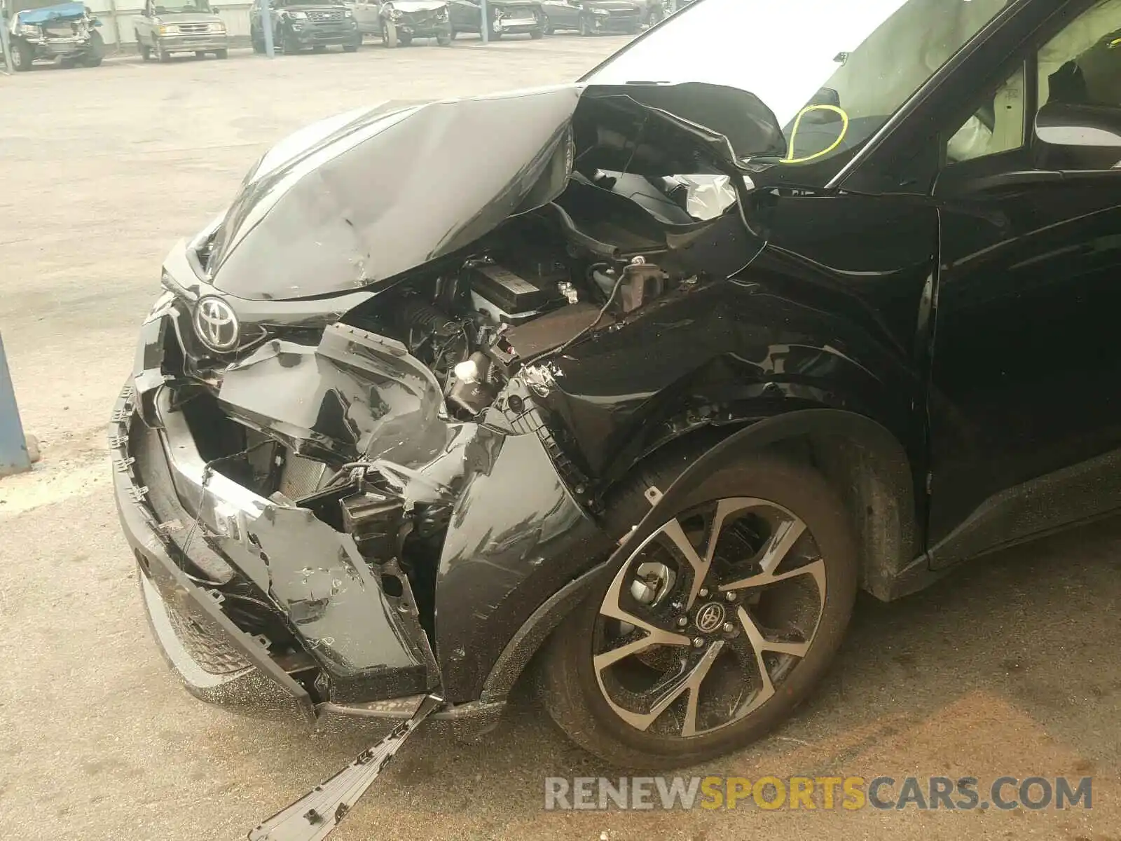 9 Photograph of a damaged car JTNKHMBX6L1076495 TOYOTA C-HR 2020