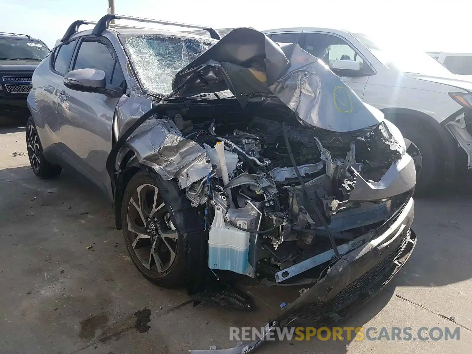 1 Photograph of a damaged car JTNKHMBX6L1077159 TOYOTA C-HR 2020