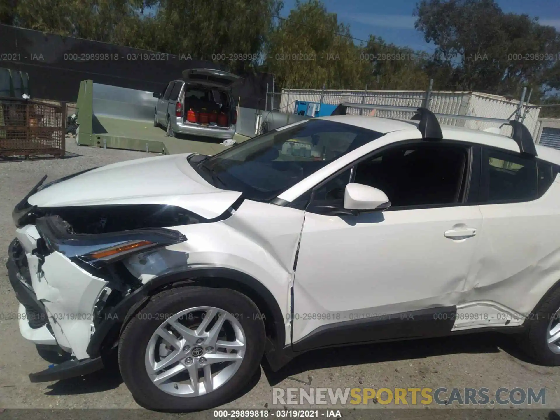 6 Photograph of a damaged car JTNKHMBX6L1079784 TOYOTA C-HR 2020