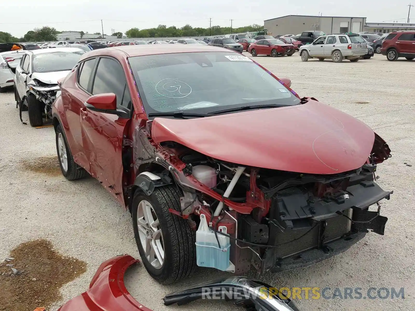 1 Photograph of a damaged car JTNKHMBX6L1081132 TOYOTA C-HR 2020