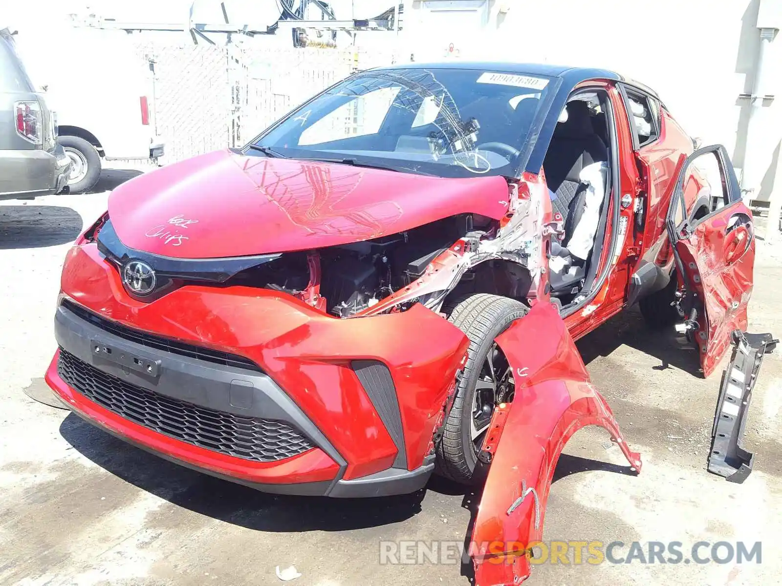 2 Photograph of a damaged car JTNKHMBX6L1081924 TOYOTA C-HR 2020