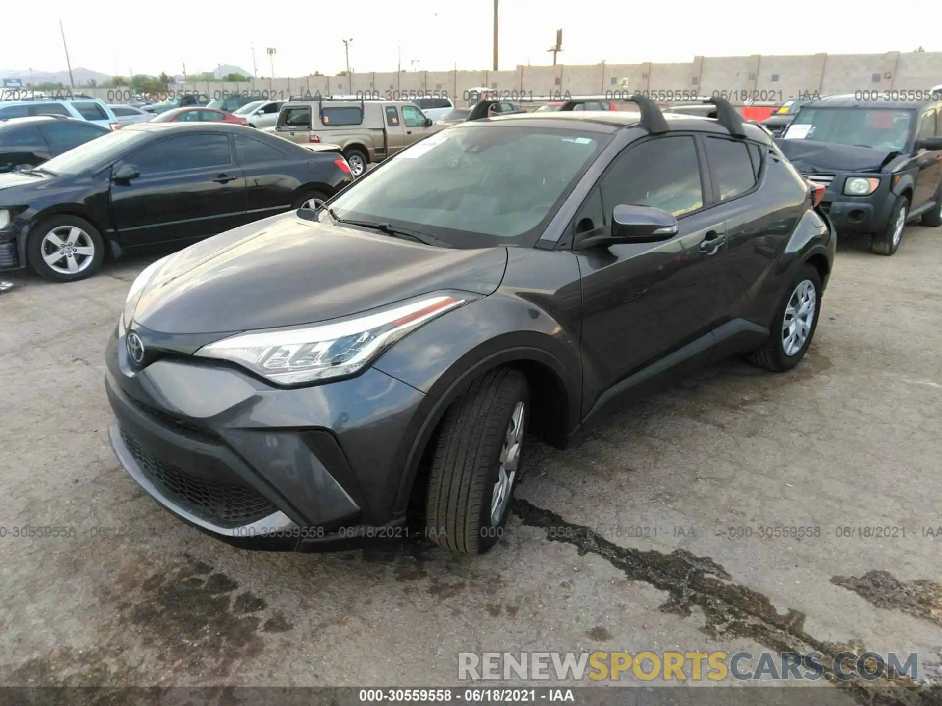 2 Фотография поврежденного автомобиля JTNKHMBX6L1082121 TOYOTA C-HR 2020