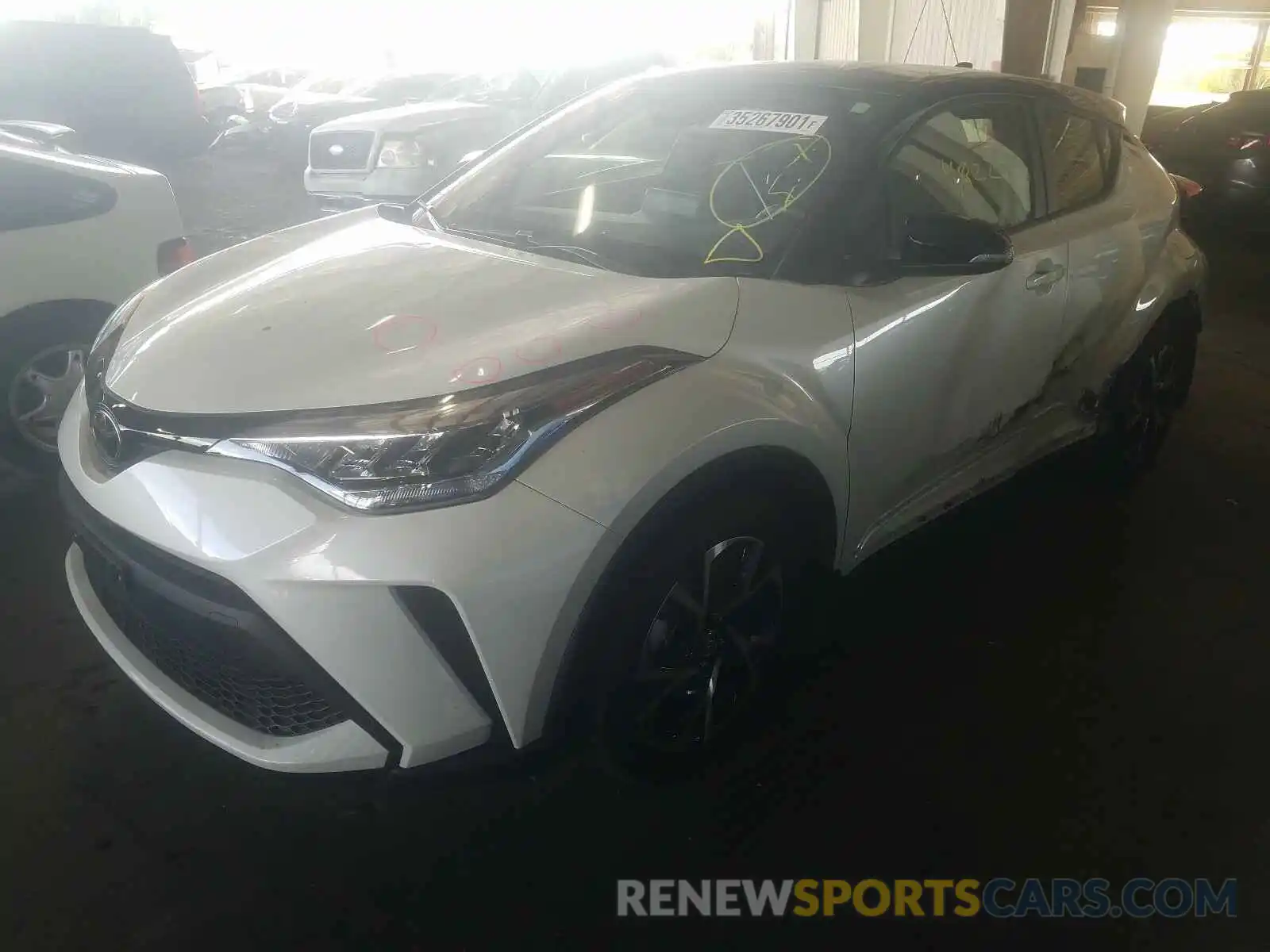 2 Photograph of a damaged car JTNKHMBX6L1084712 TOYOTA C-HR 2020