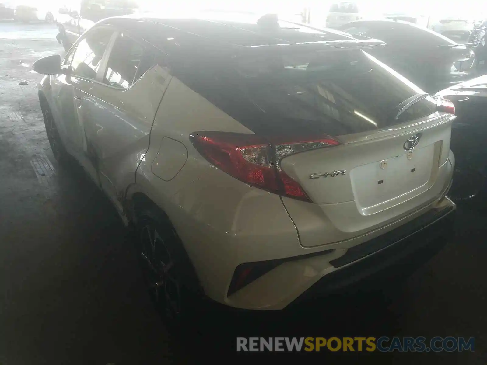 3 Photograph of a damaged car JTNKHMBX6L1084712 TOYOTA C-HR 2020