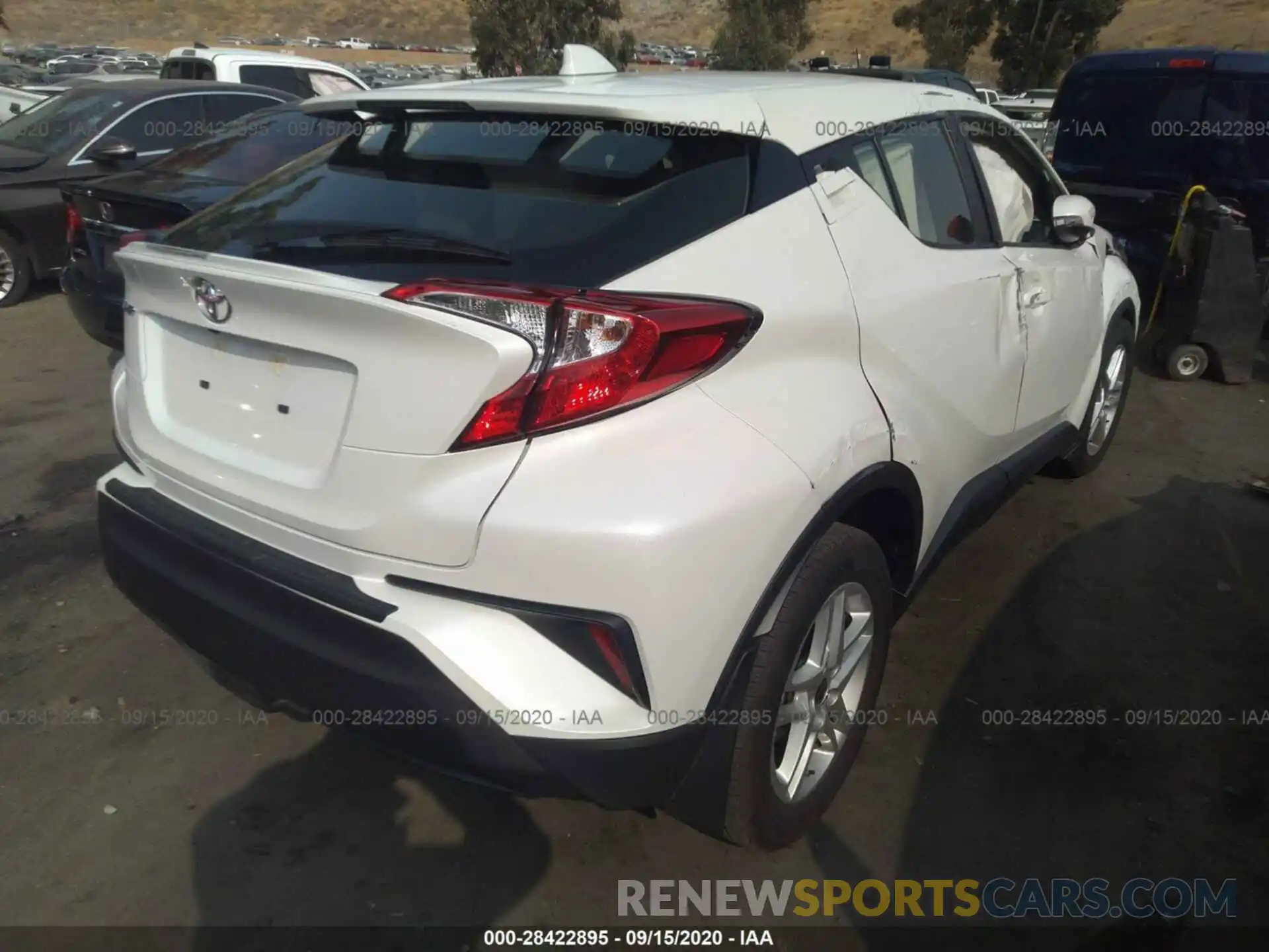 4 Photograph of a damaged car JTNKHMBX6L1086024 TOYOTA C-HR 2020