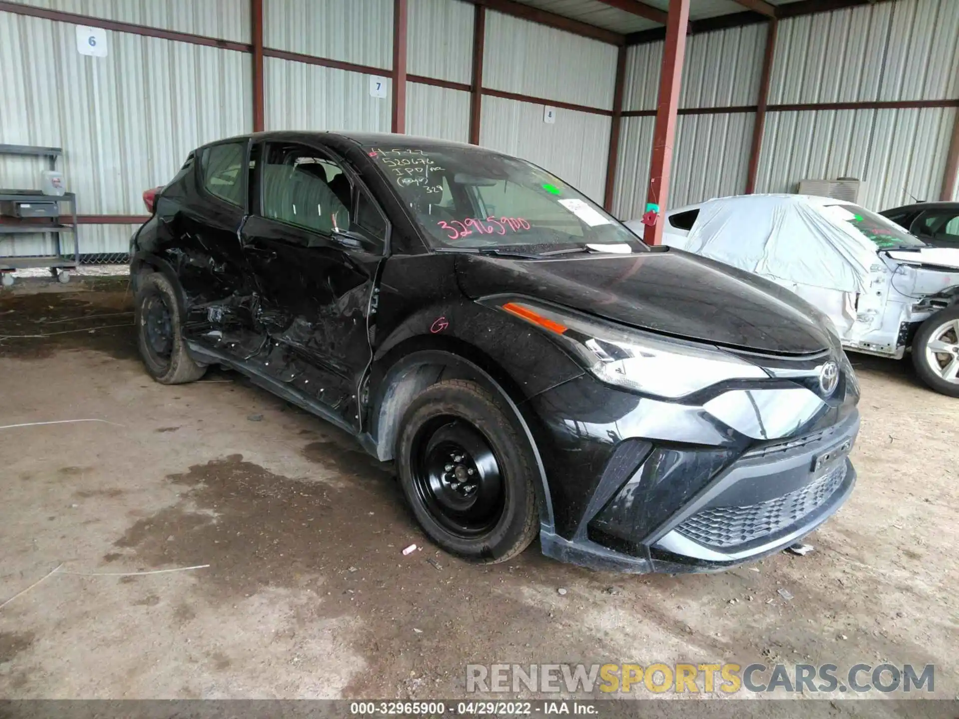 1 Photograph of a damaged car JTNKHMBX6L1088548 TOYOTA C-HR 2020