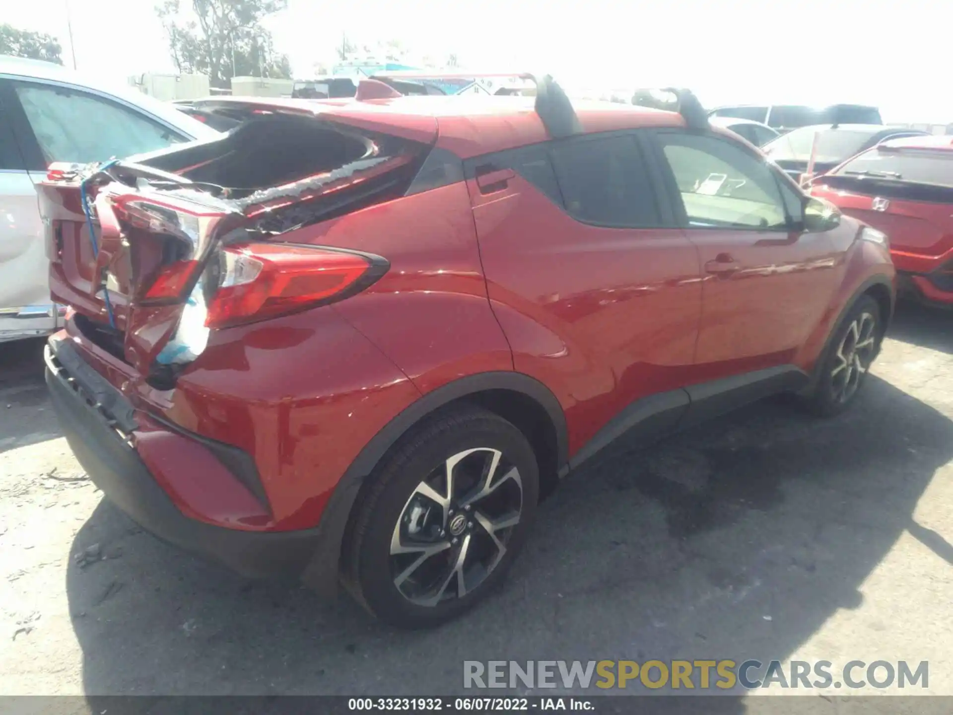 4 Photograph of a damaged car JTNKHMBX6L1091899 TOYOTA C-HR 2020