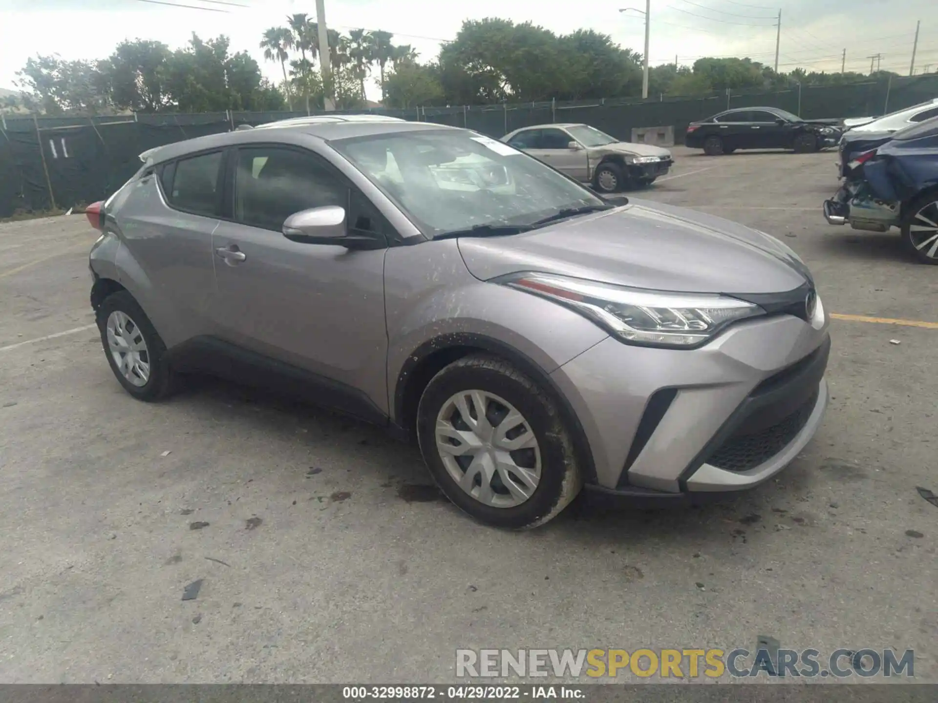 1 Photograph of a damaged car JTNKHMBX6L1092874 TOYOTA C-HR 2020