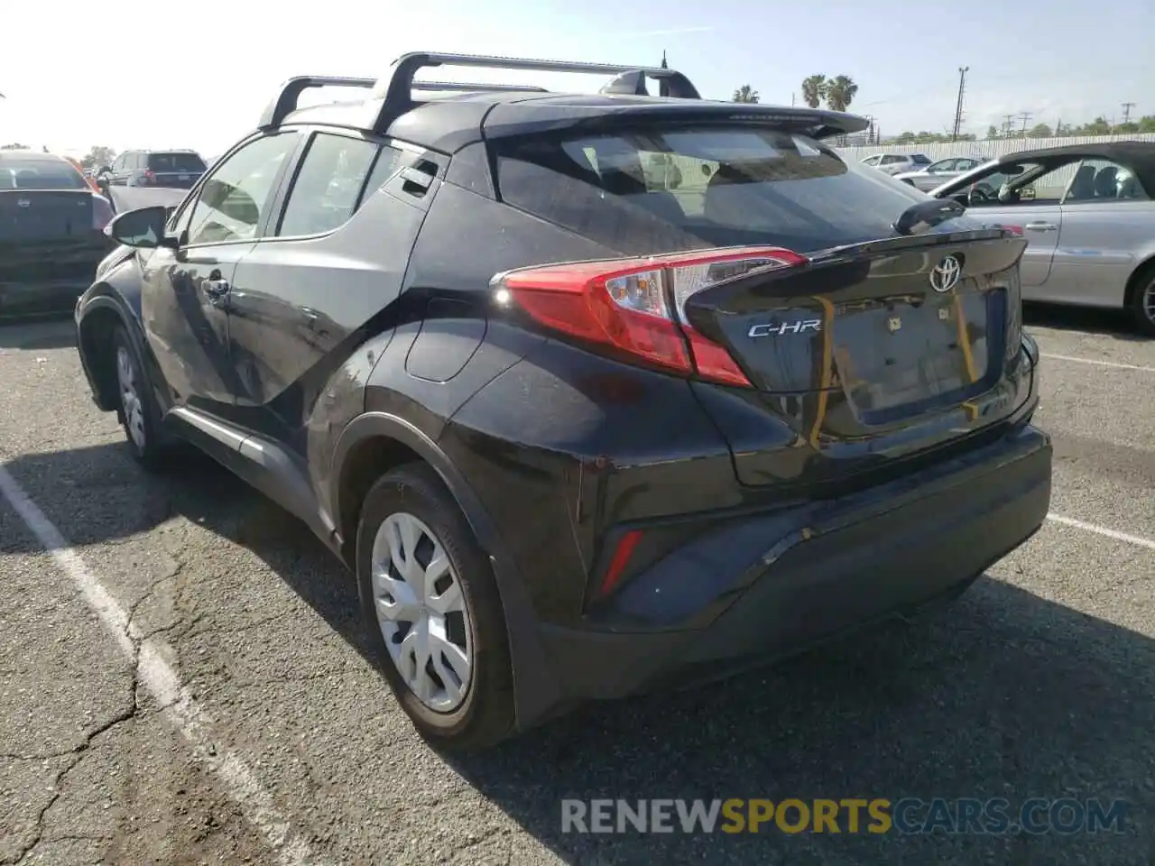 3 Photograph of a damaged car JTNKHMBX7L1067224 TOYOTA C-HR 2020