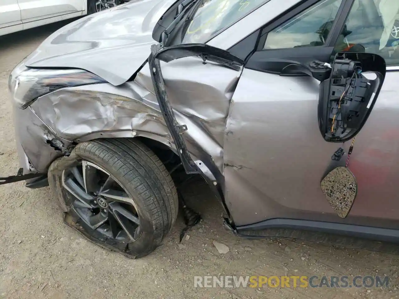 9 Photograph of a damaged car JTNKHMBX7L1067899 TOYOTA C-HR 2020