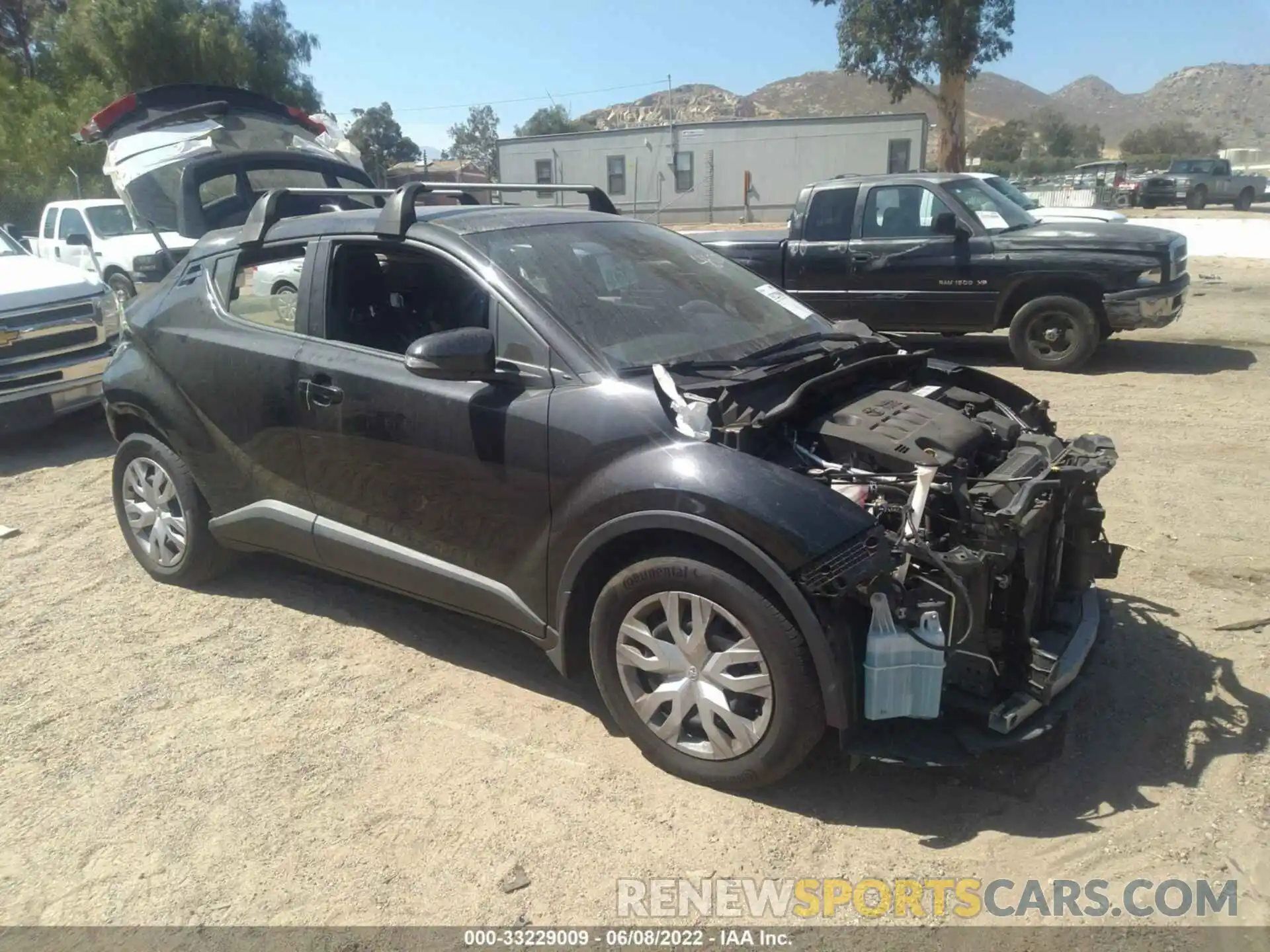 1 Photograph of a damaged car JTNKHMBX7L1073881 TOYOTA C-HR 2020