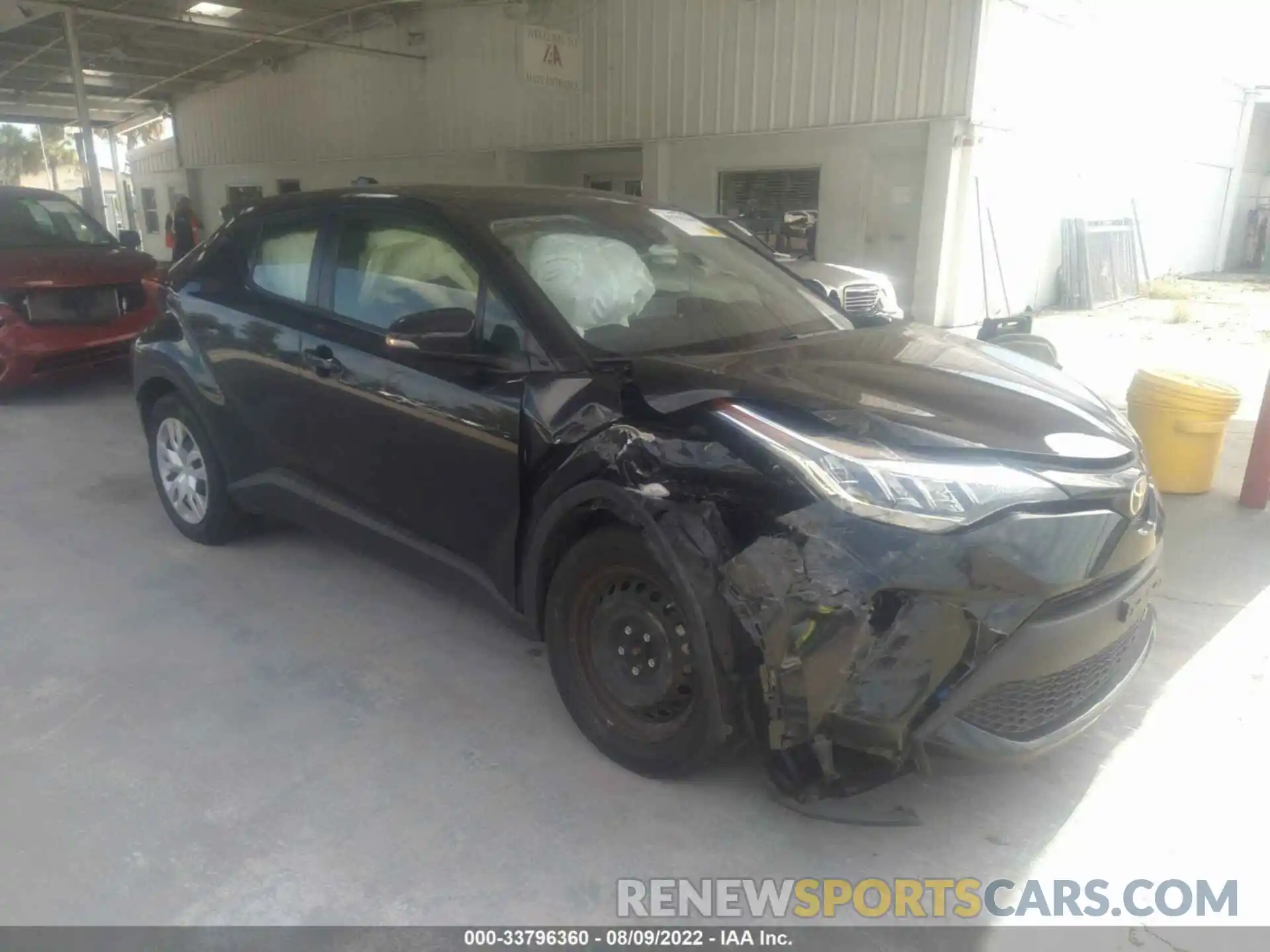 1 Photograph of a damaged car JTNKHMBX7L1076313 TOYOTA C-HR 2020