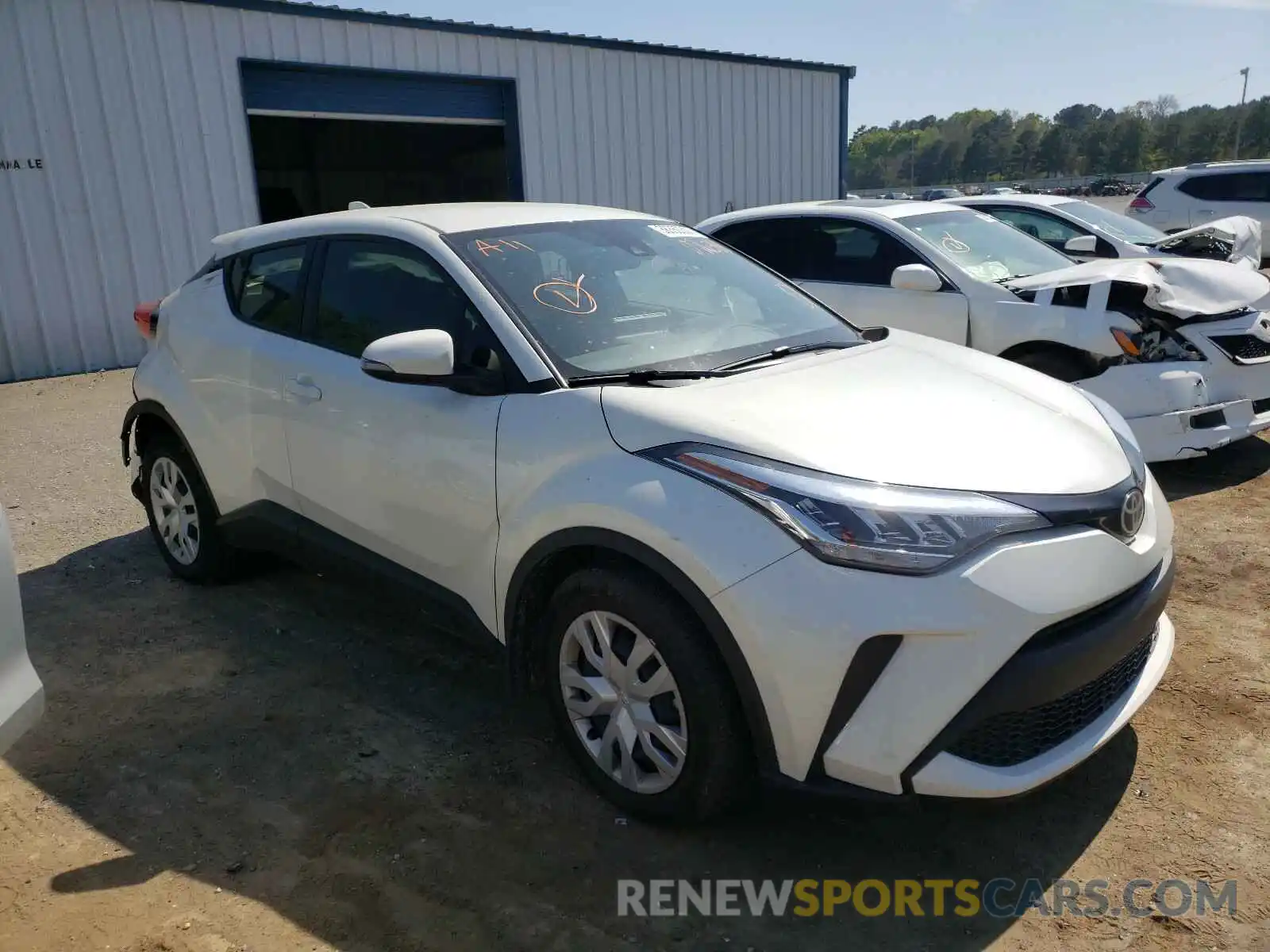 1 Photograph of a damaged car JTNKHMBX7L1076389 TOYOTA C-HR 2020