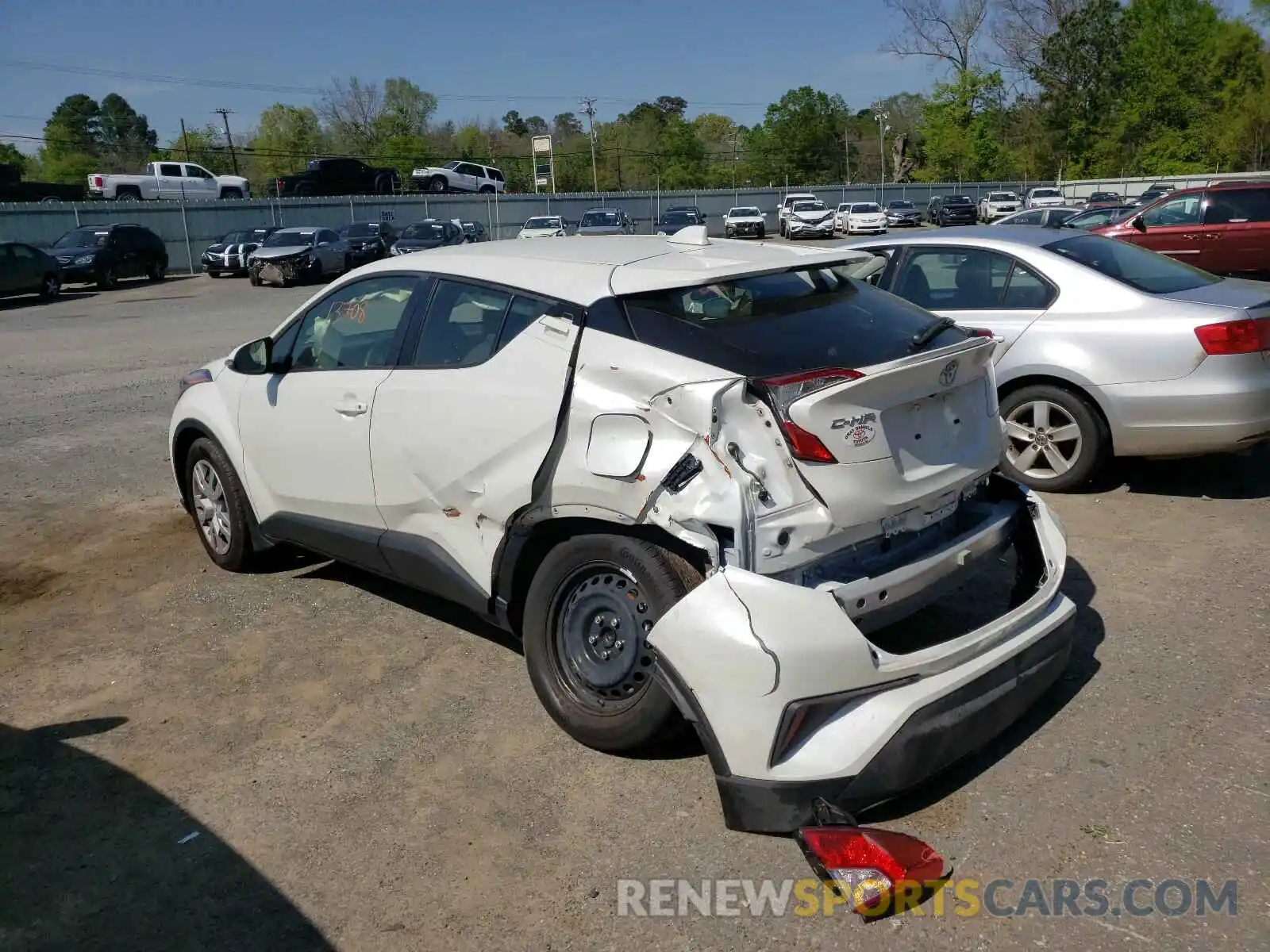 3 Photograph of a damaged car JTNKHMBX7L1076389 TOYOTA C-HR 2020