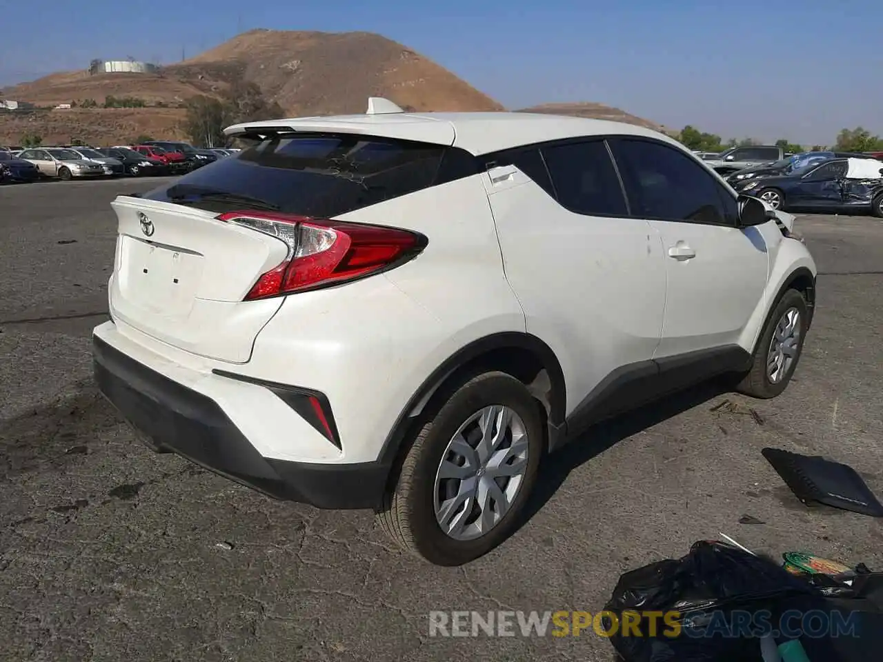 4 Photograph of a damaged car JTNKHMBX7L1079728 TOYOTA C-HR 2020