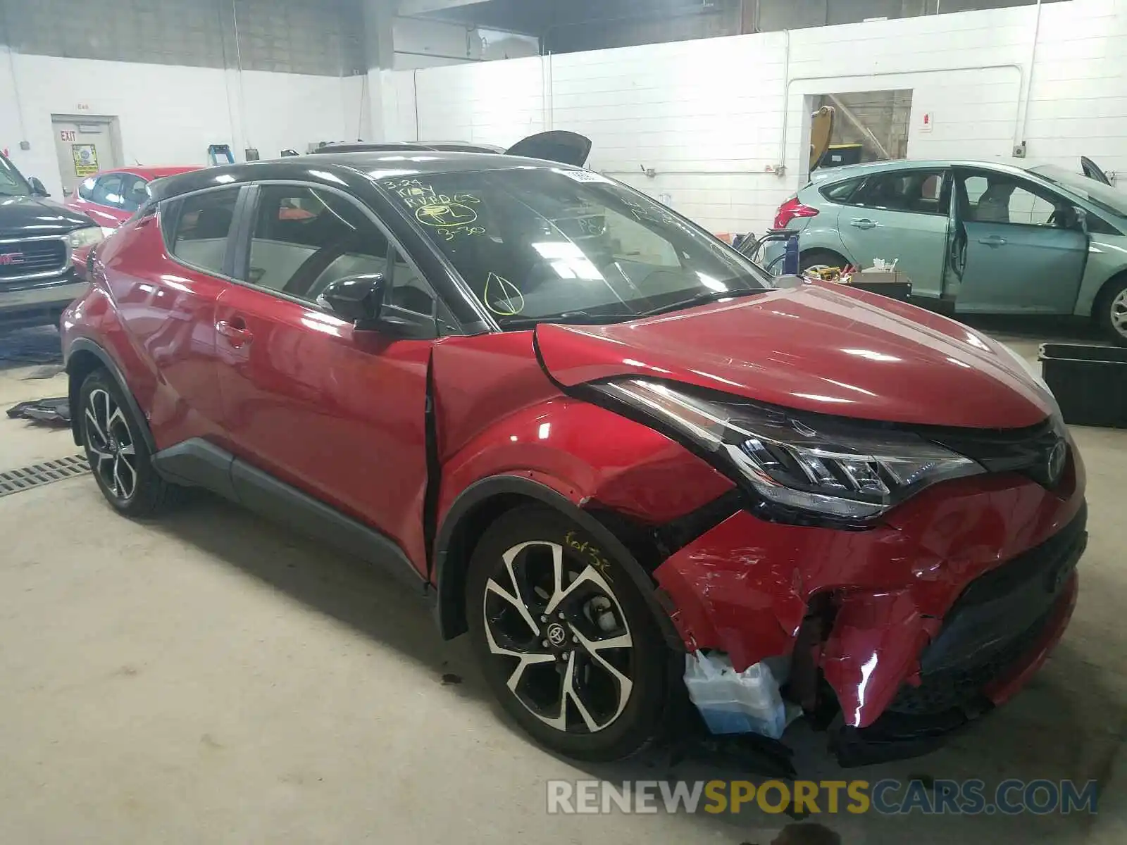 1 Photograph of a damaged car JTNKHMBX7L1079826 TOYOTA C-HR 2020