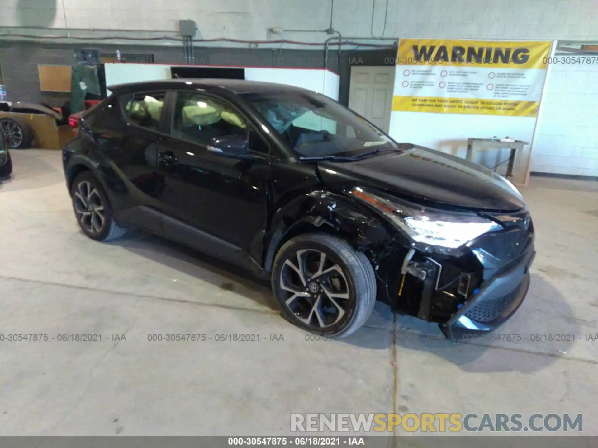 1 Photograph of a damaged car JTNKHMBX7L1089823 TOYOTA C-HR 2020