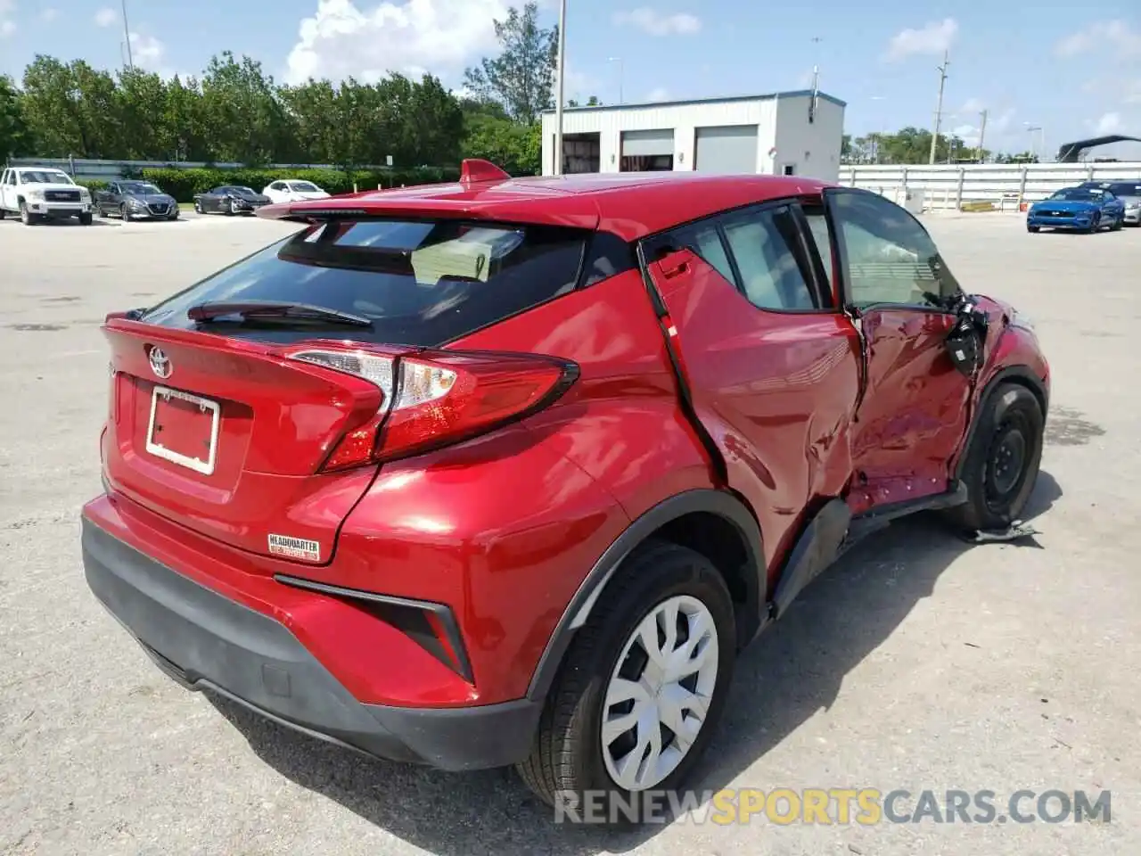 4 Photograph of a damaged car JTNKHMBX7L1092432 TOYOTA C-HR 2020