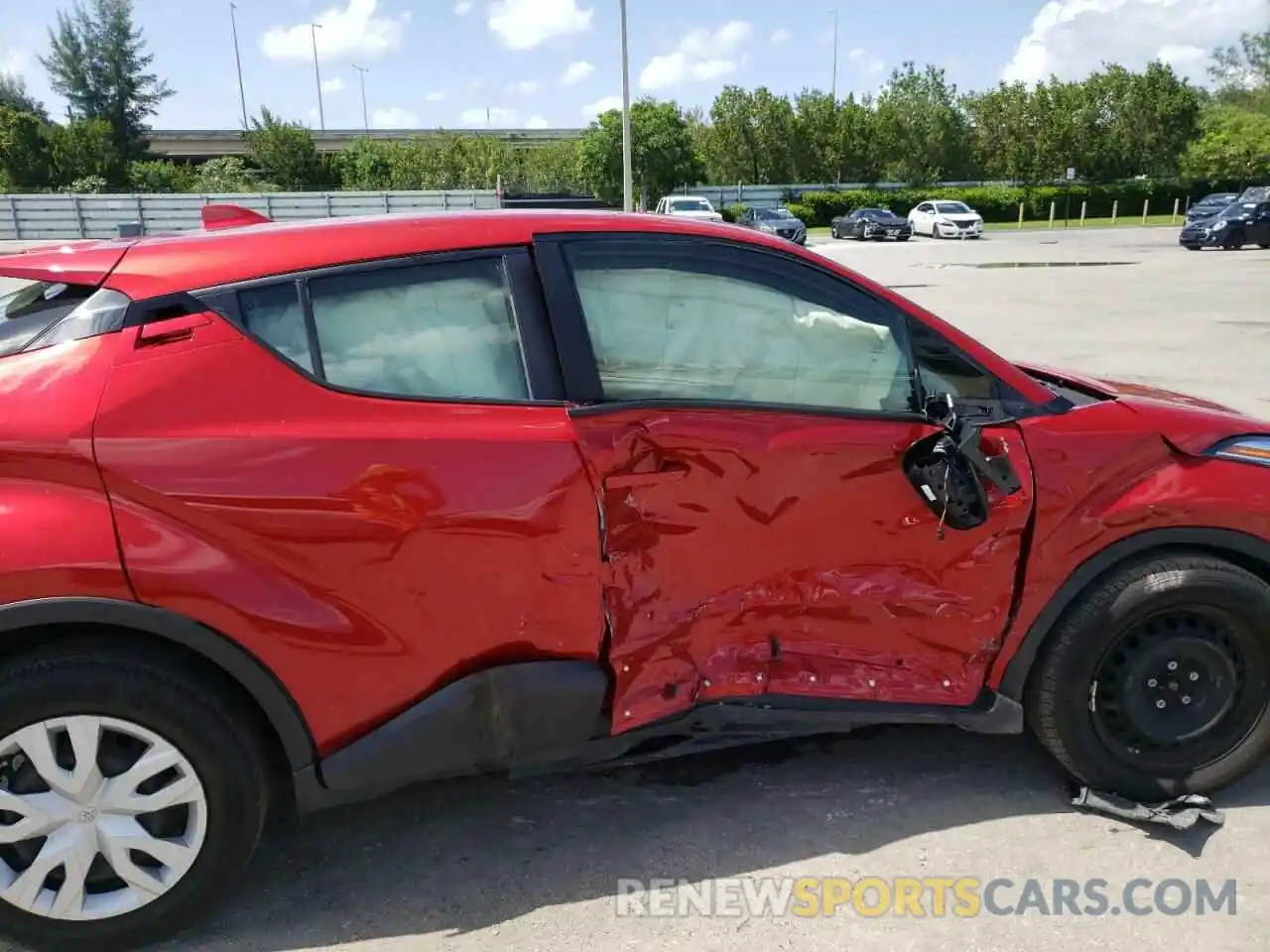 9 Photograph of a damaged car JTNKHMBX7L1092432 TOYOTA C-HR 2020