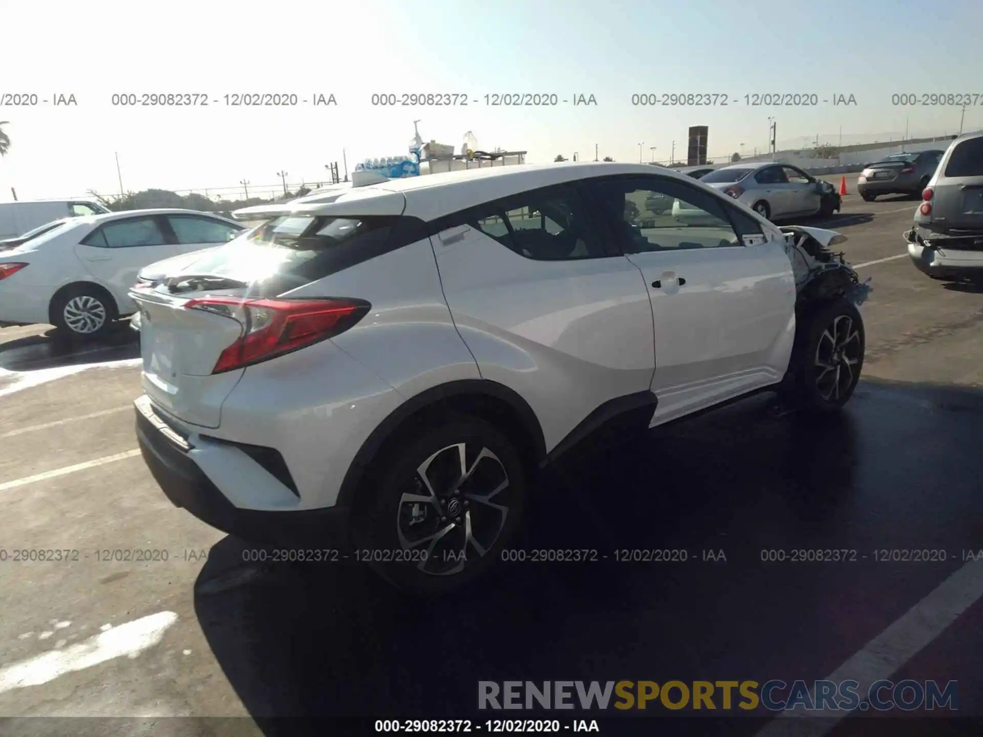 4 Photograph of a damaged car JTNKHMBX7L1093936 TOYOTA C-HR 2020