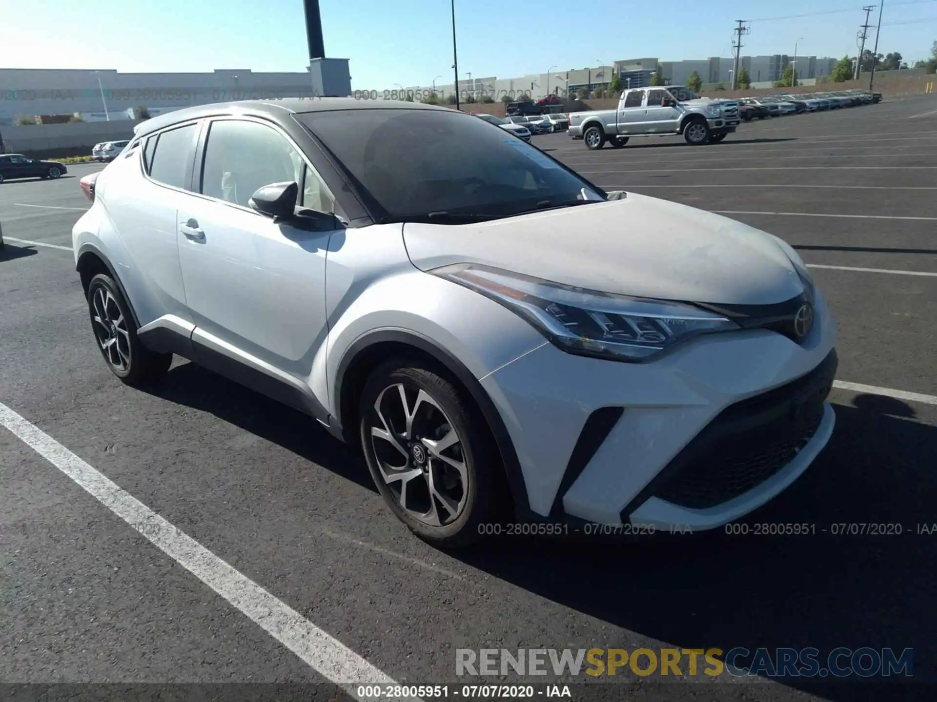 1 Фотография поврежденного автомобиля JTNKHMBX8L1063490 TOYOTA C-HR 2020