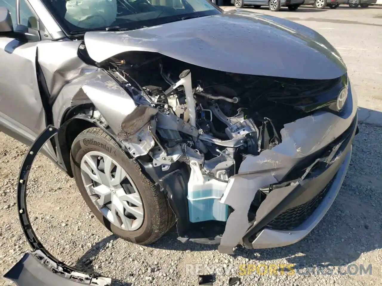 9 Photograph of a damaged car JTNKHMBX8L1066275 TOYOTA C-HR 2020