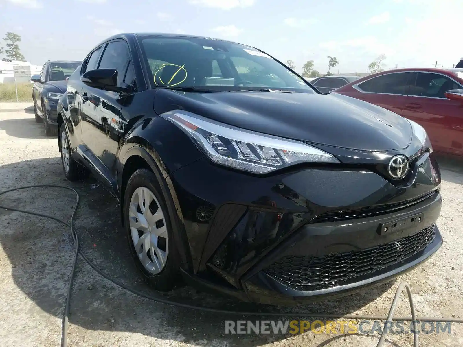 1 Photograph of a damaged car JTNKHMBX8L1066924 TOYOTA C-HR 2020