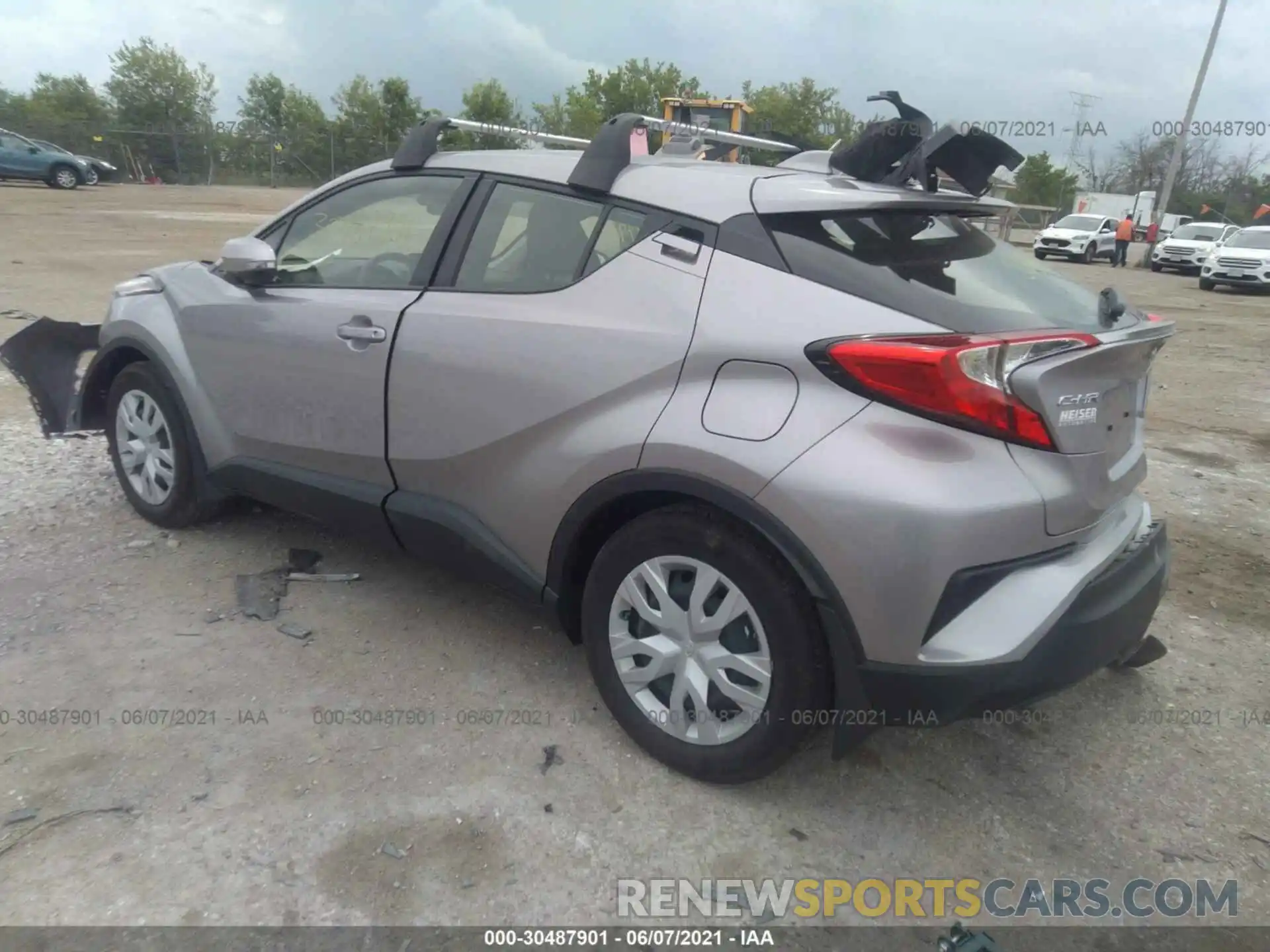 3 Photograph of a damaged car JTNKHMBX8L1067023 TOYOTA C-HR 2020