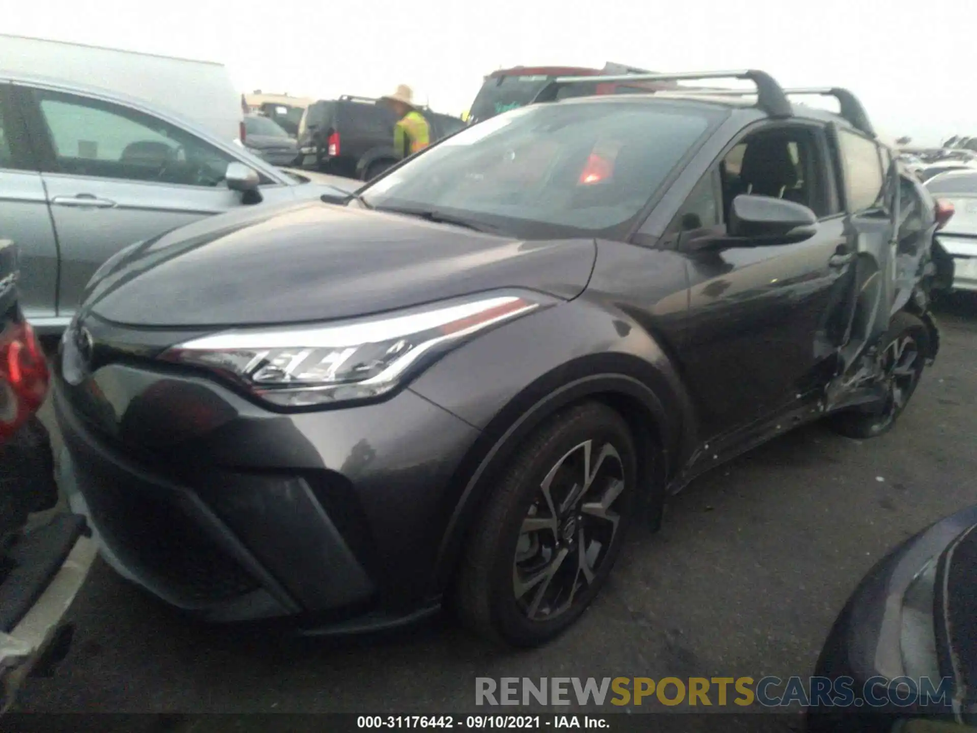 2 Фотография поврежденного автомобиля JTNKHMBX8L1069516 TOYOTA C-HR 2020