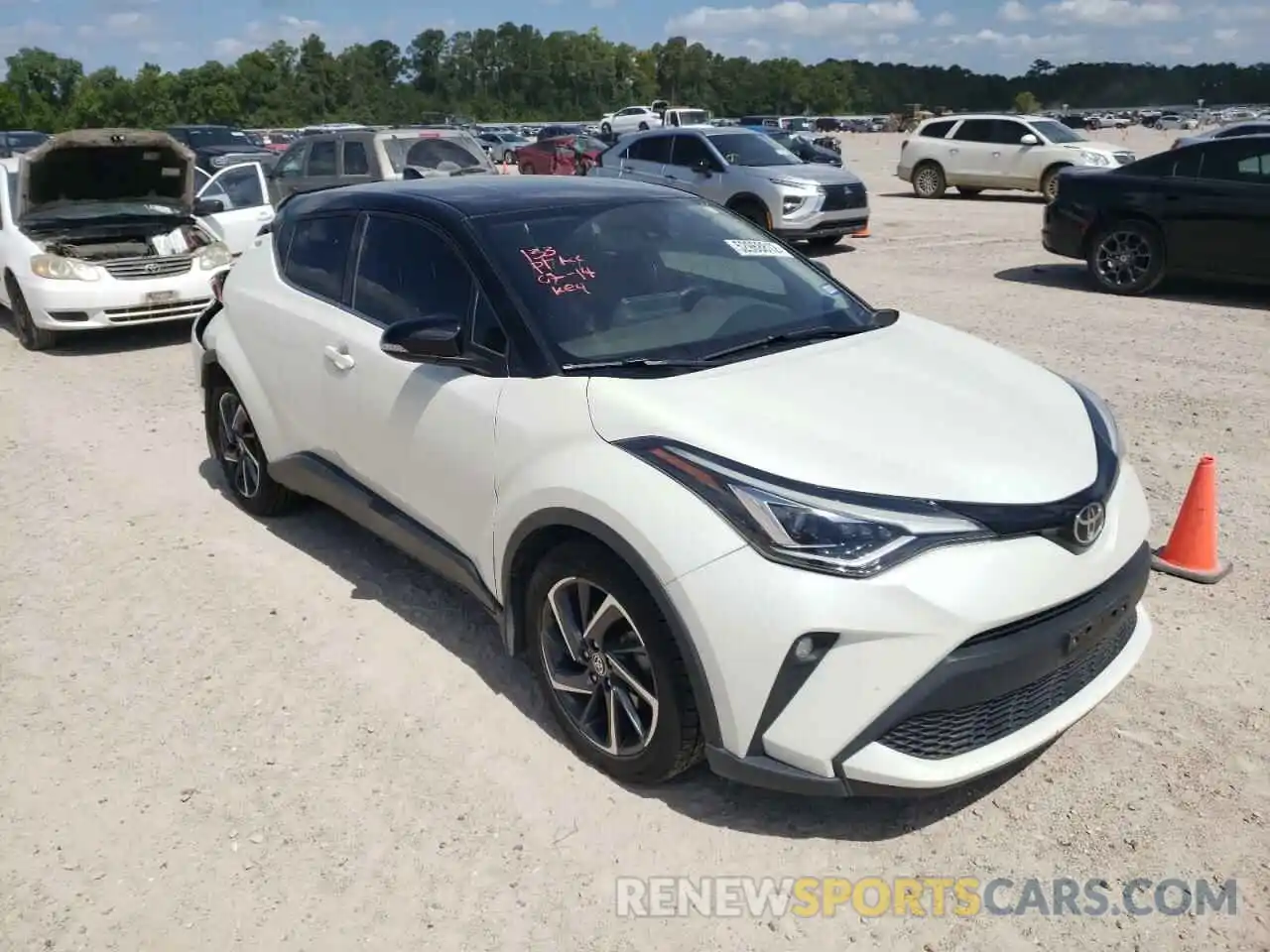 1 Photograph of a damaged car JTNKHMBX8L1073534 TOYOTA C-HR 2020