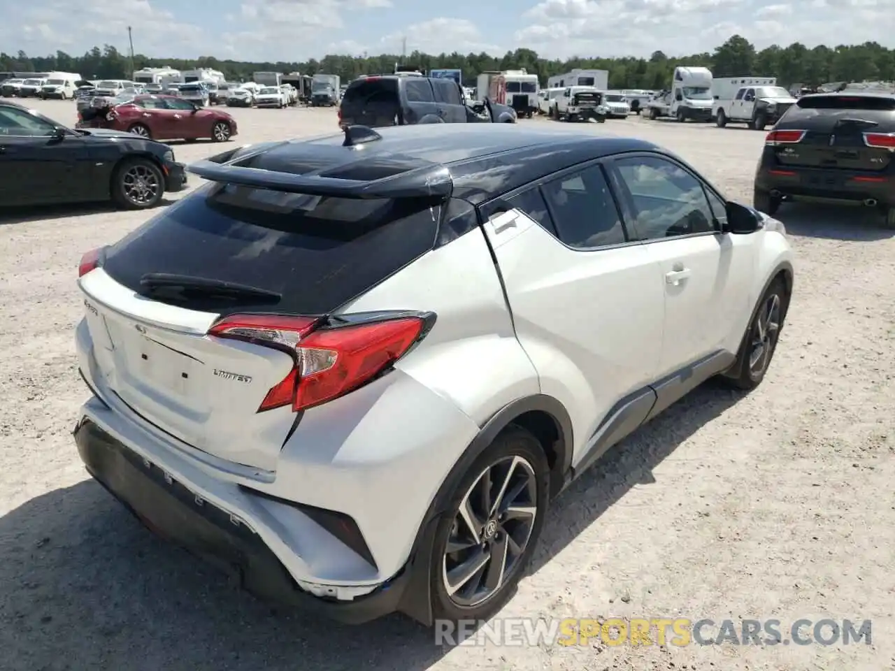 4 Photograph of a damaged car JTNKHMBX8L1073534 TOYOTA C-HR 2020