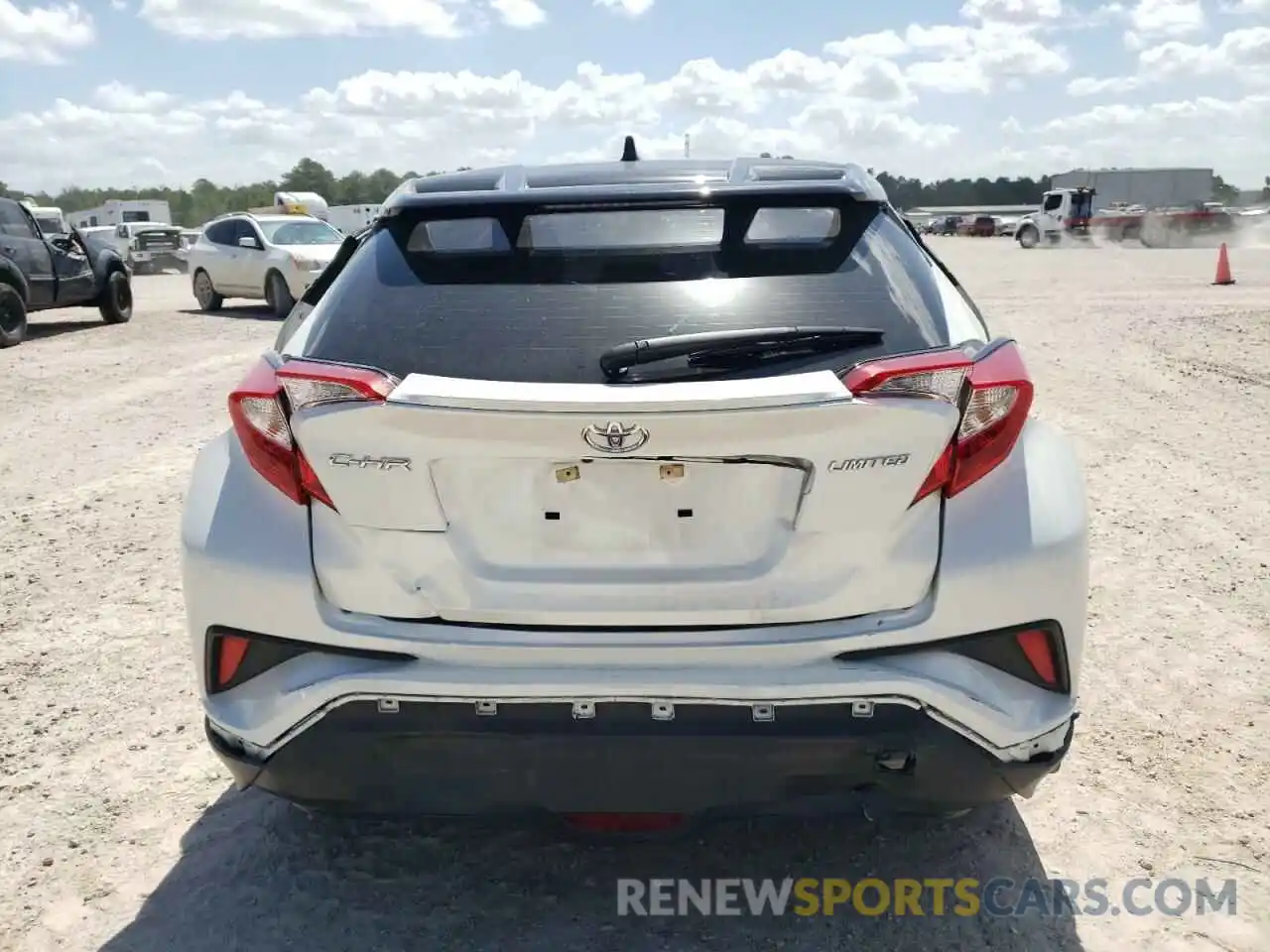 9 Photograph of a damaged car JTNKHMBX8L1073534 TOYOTA C-HR 2020